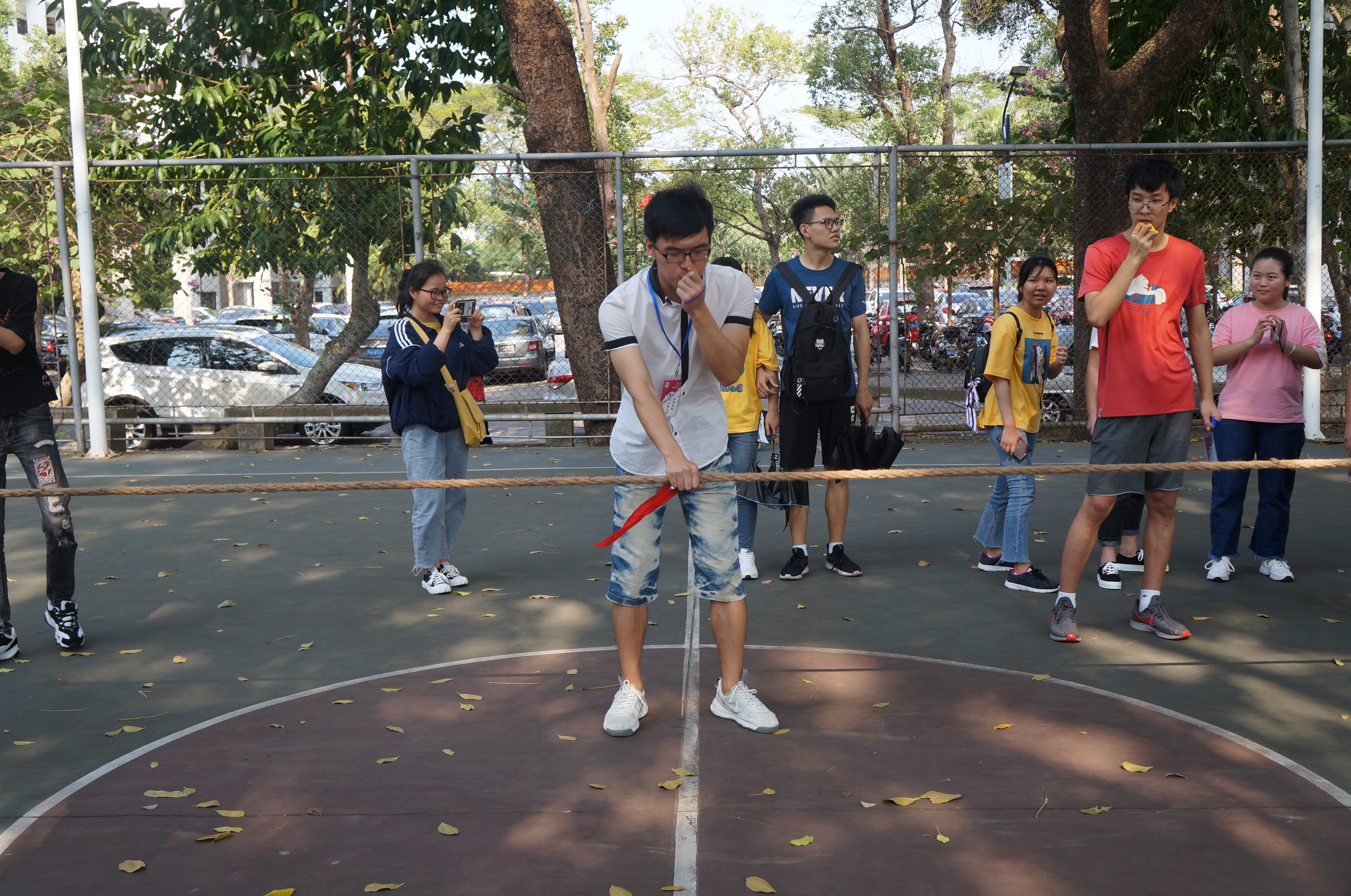 同心同力,赛出风采——我院成功举办3.7女生节拔河友谊赛