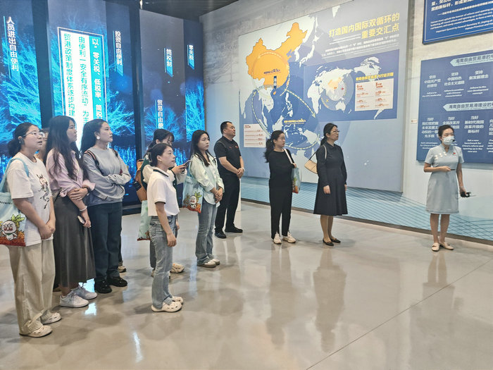 1731032402641200.jpg 参观学习.jpg