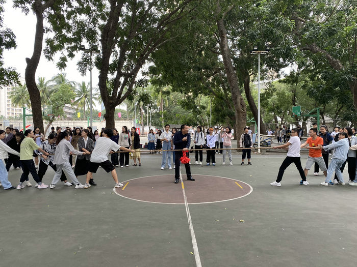 1606788207169734.jpg 马老师组织比赛.jpg