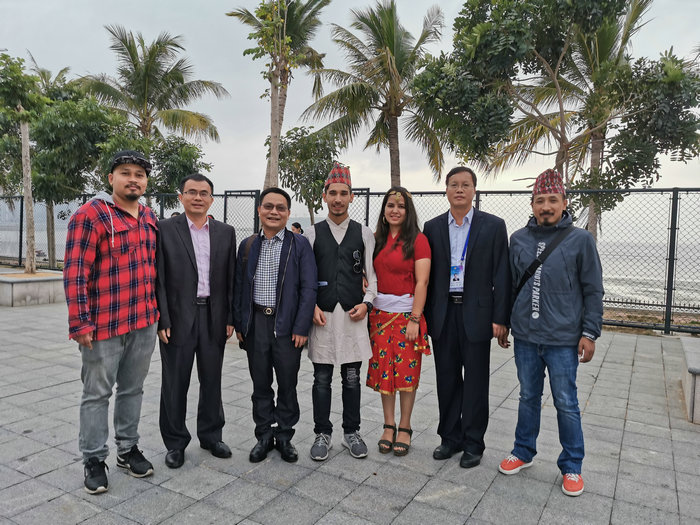 1576486016716037.jpg 合影.jpg