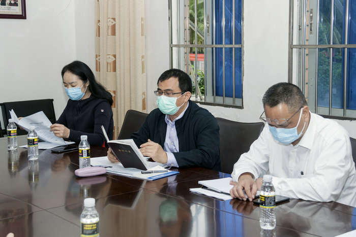 1587969793407068.jpg 我院召开开学返校部署准备会议.jpg