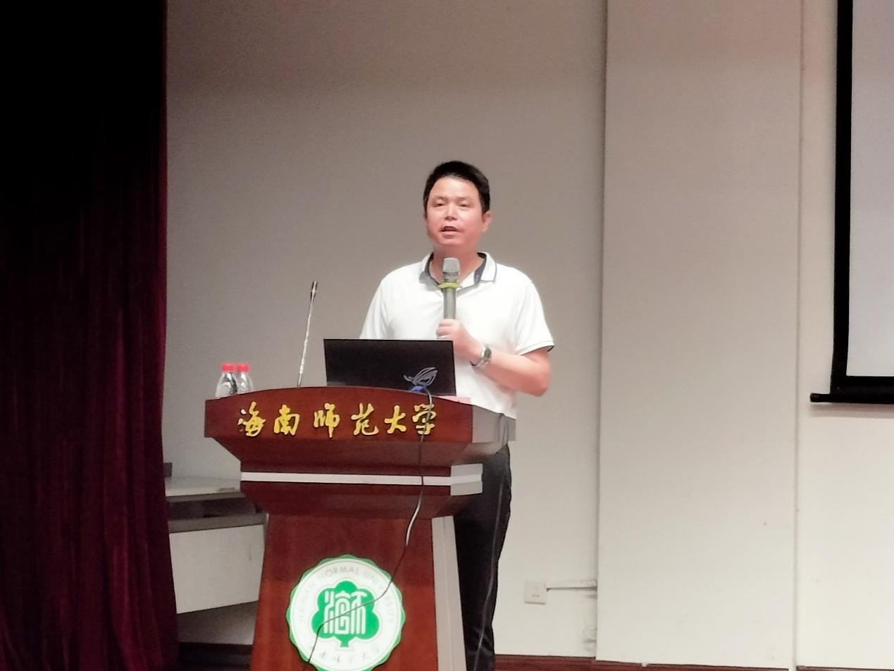 结合自身经历谈大学生创业--高校就业创业讲堂系列活动(四)