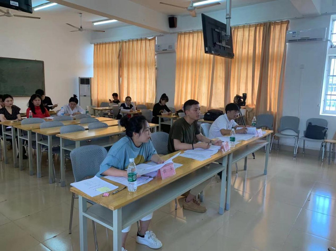 我院开展广播电视编导(中俄合作办学)项目2021届中俄班本科生毕业论文(设计)答辩工