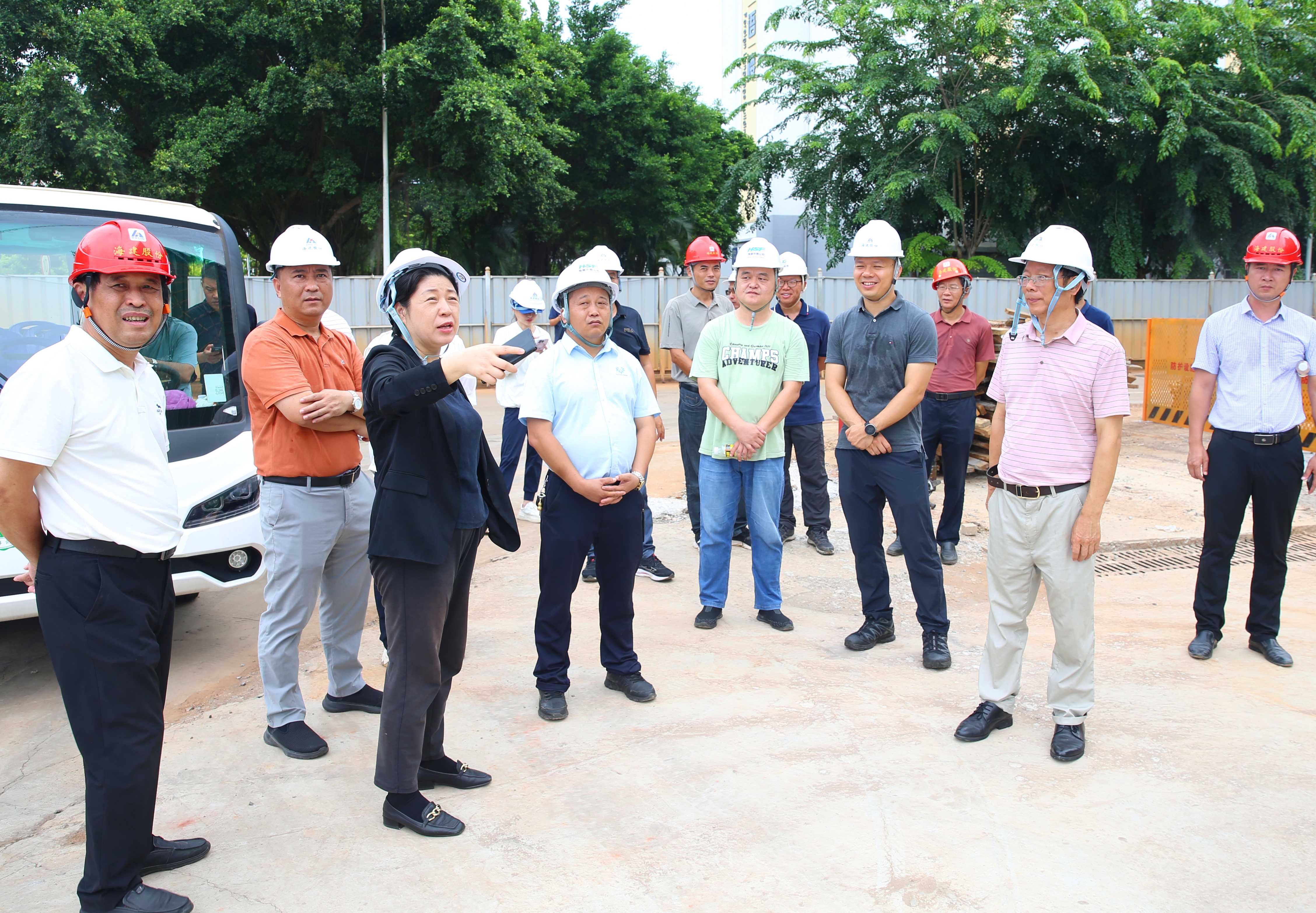 许玫检查2024年秋季开学准备情况