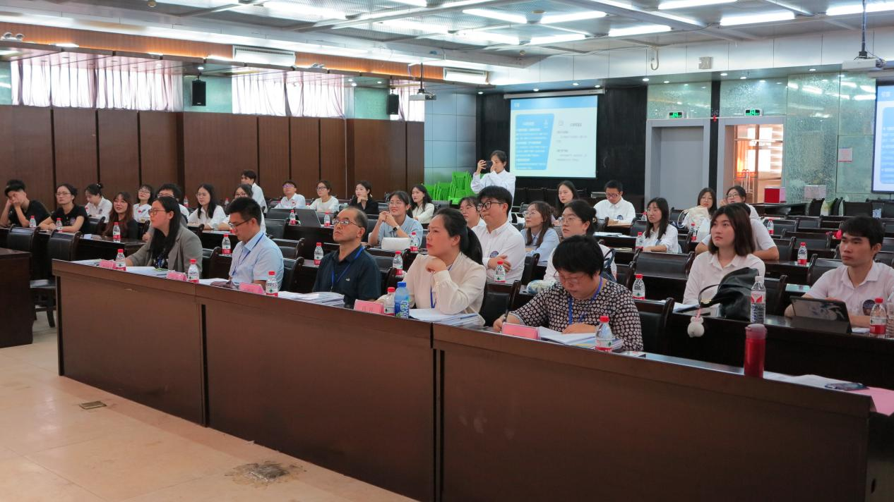我校承办第十四届全国大学生市场调查与分析大赛海南省研究生组决赛