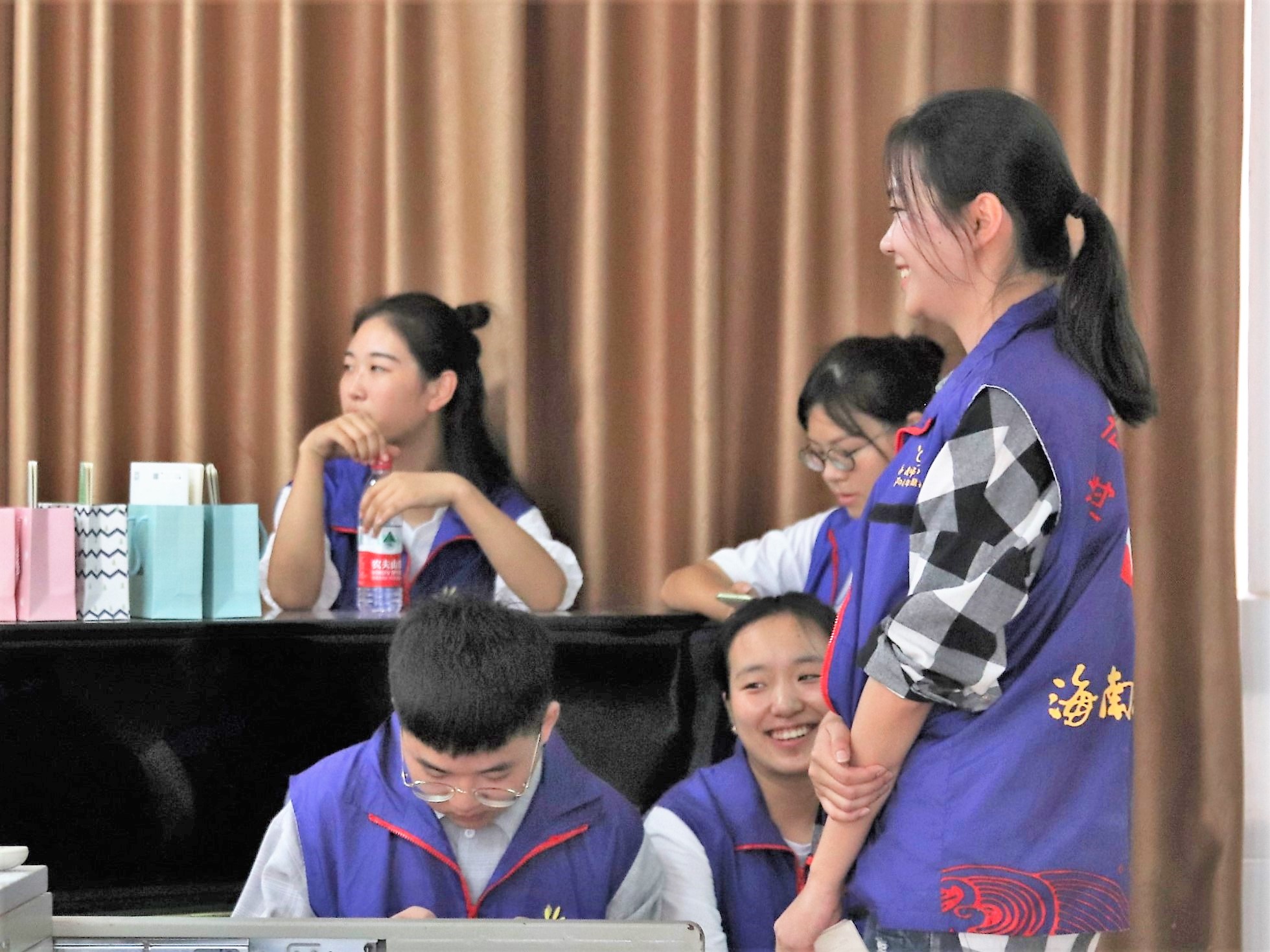 莘莘学子 初绽芳华――记“中国情• 航天梦”之航天科普进校园