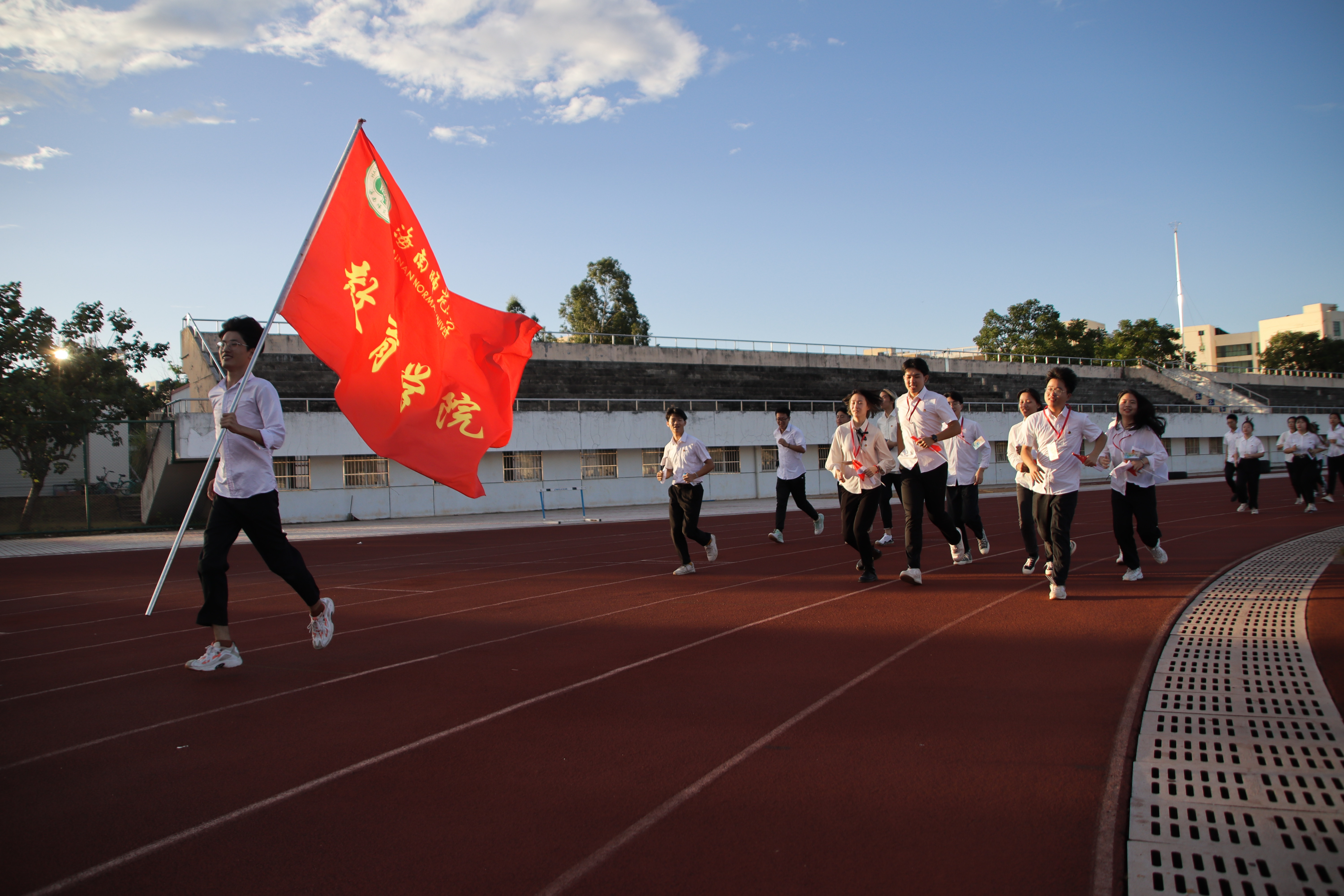 青年之声・教育学院爱国爱党主题升旗仪式