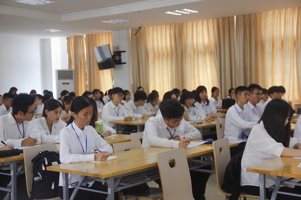 青年之声・记文学院团学干部见面大会暨迎新晚会后勤协调大会