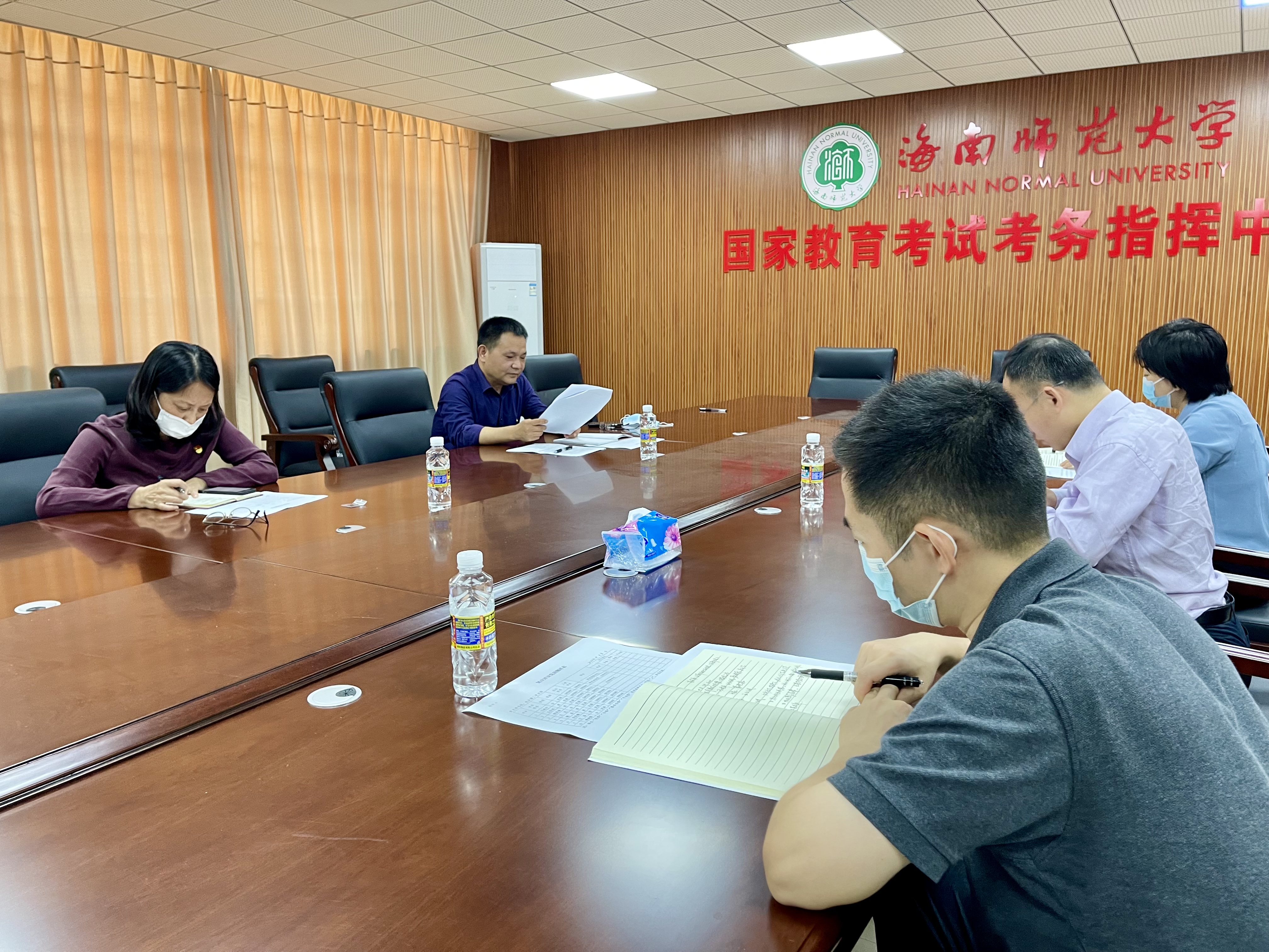 校领导参加机关第二支部2021年度组织生活会