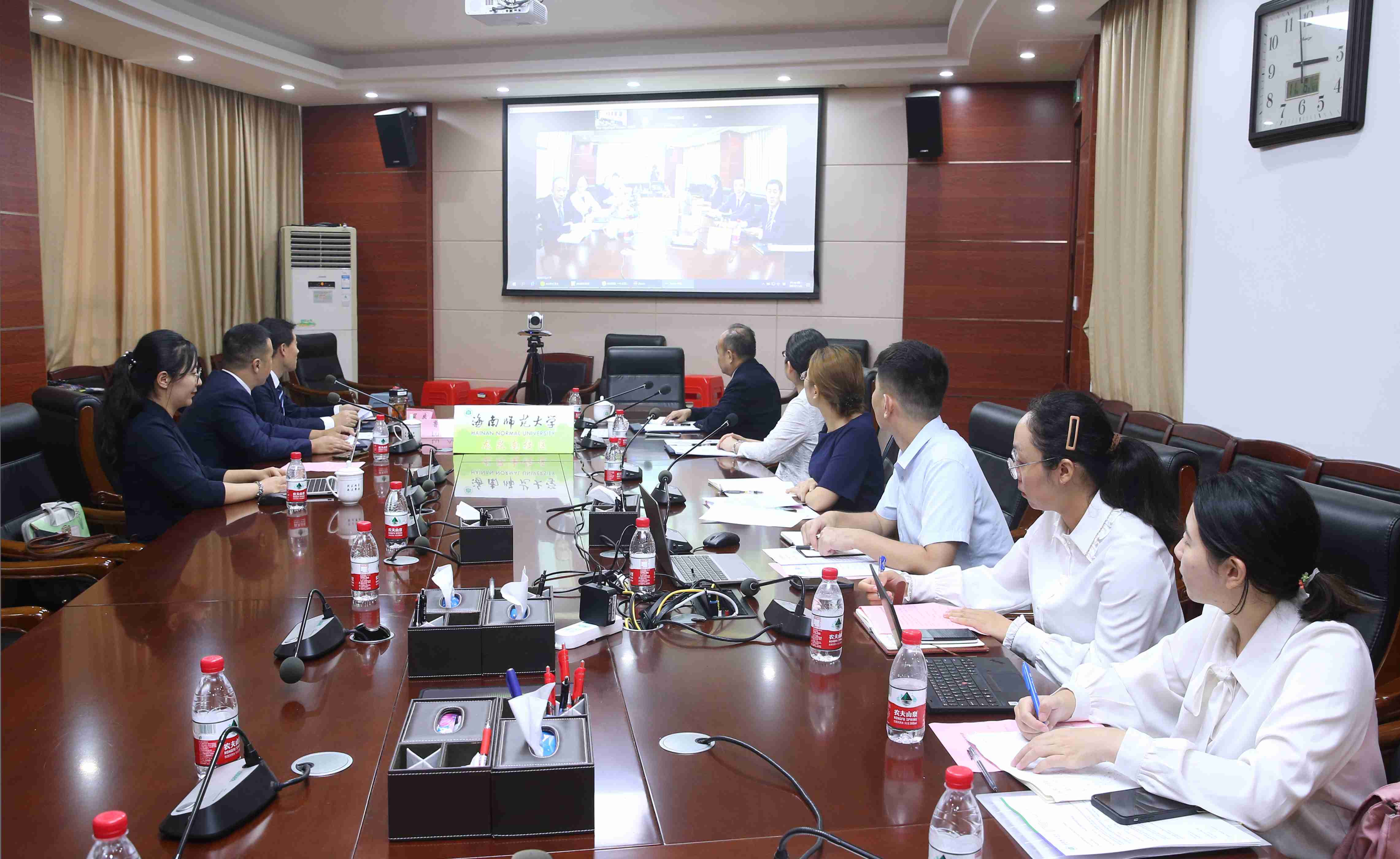 马来西亚世纪大学孔子学院召开第八届理事会