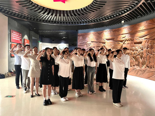 马克思主义学院推进主题教育走深走实