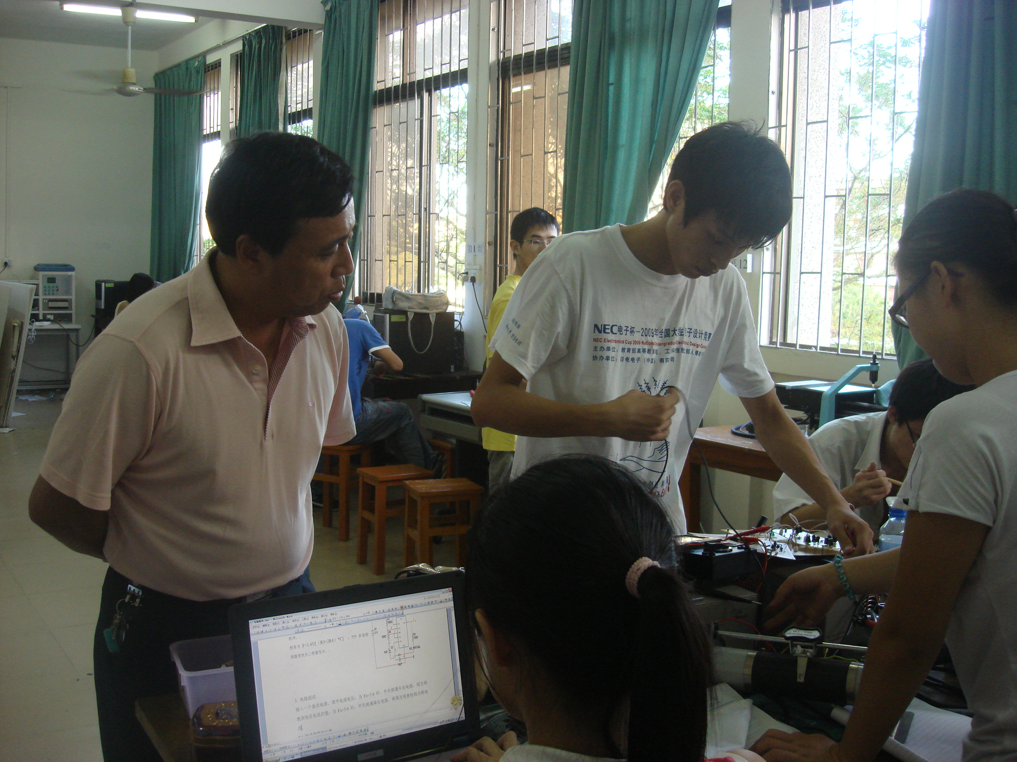 /