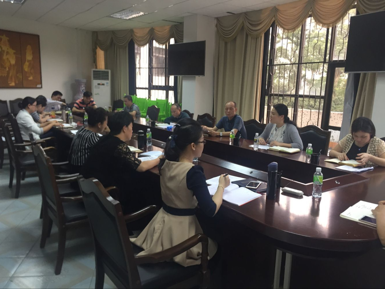 机关党委第五支部积极开展民主评议工作