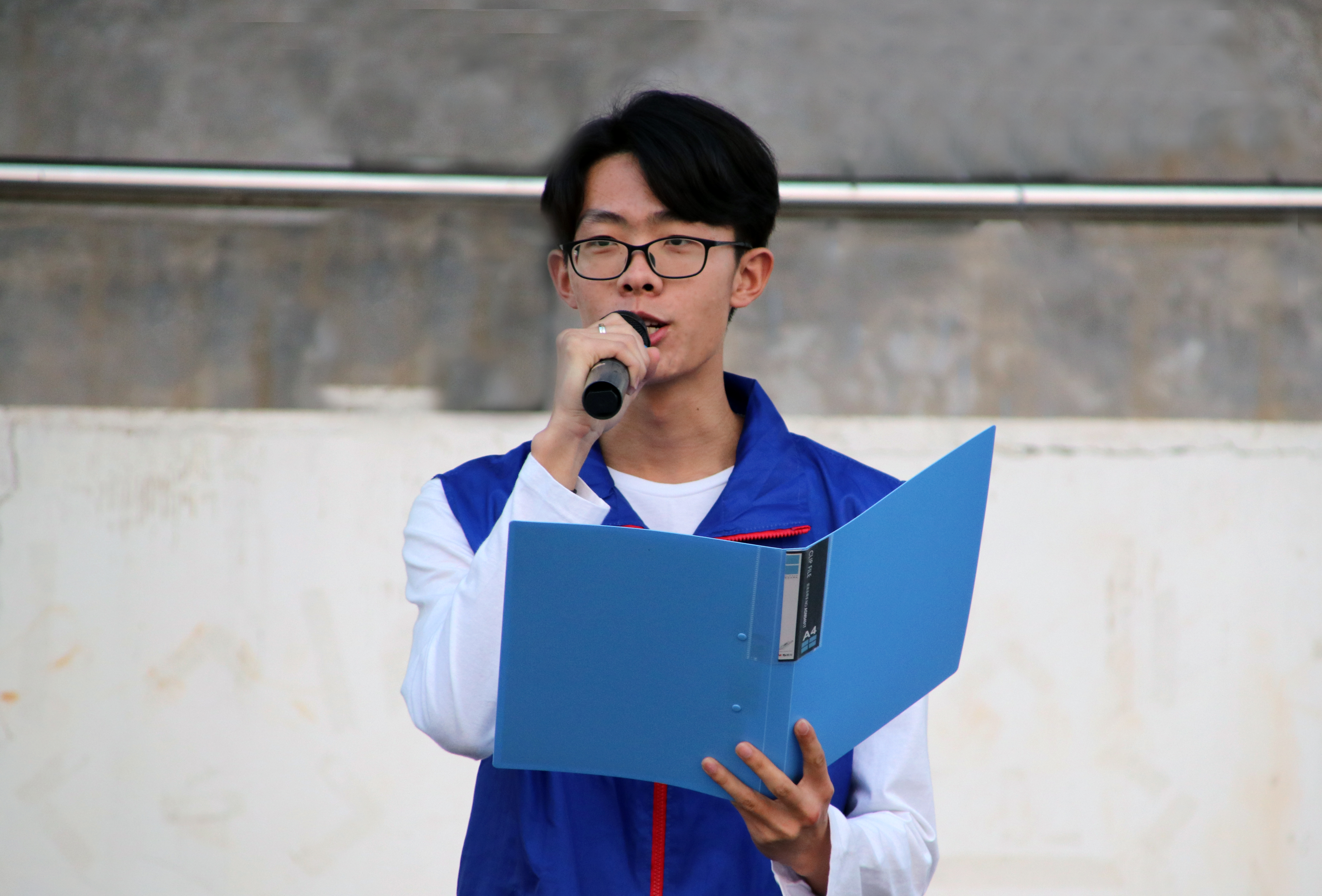 践行志愿服务  成就美丽人生