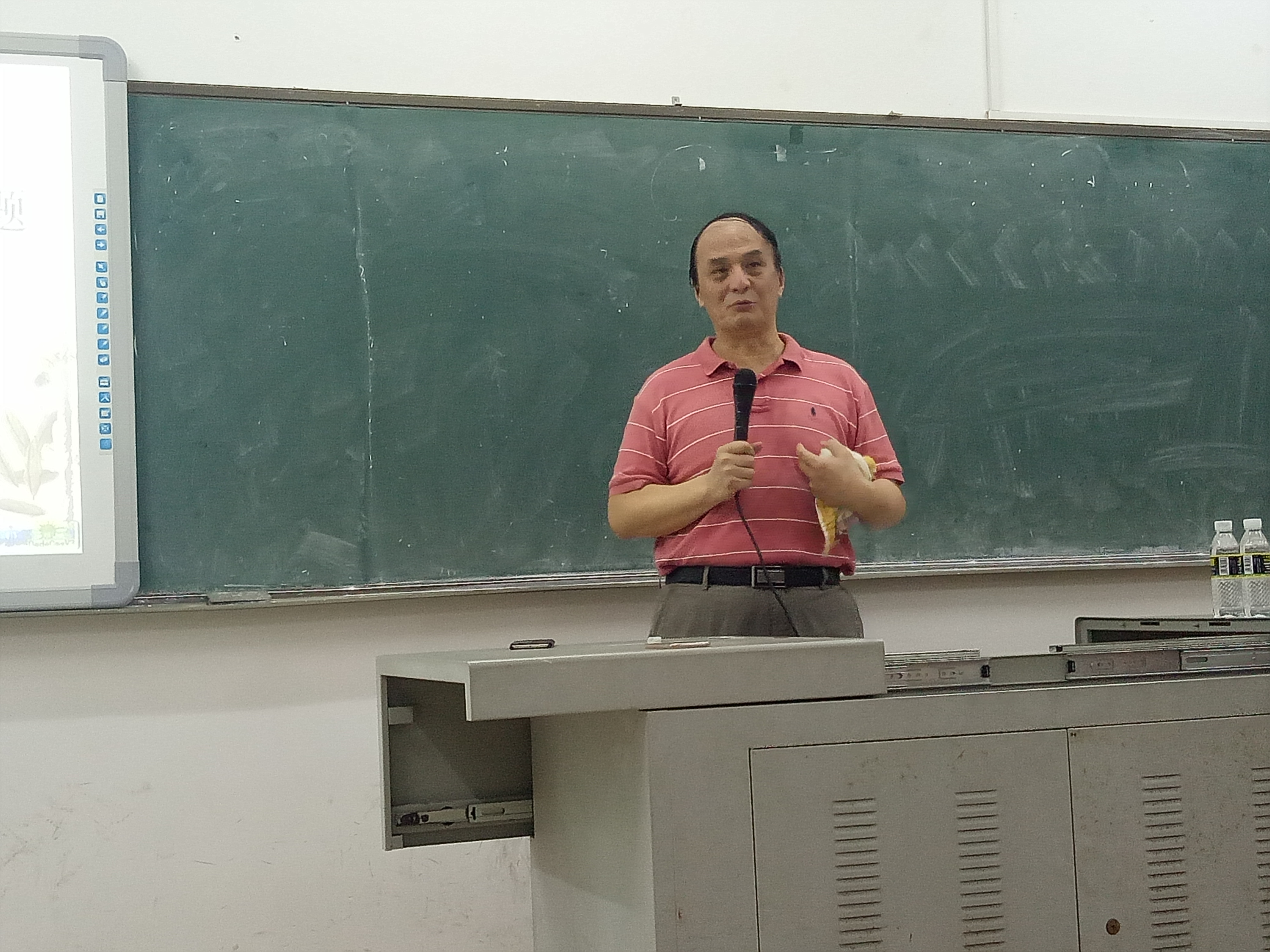 青年之声・“一学一做”――文学院魏建教授专题讲座