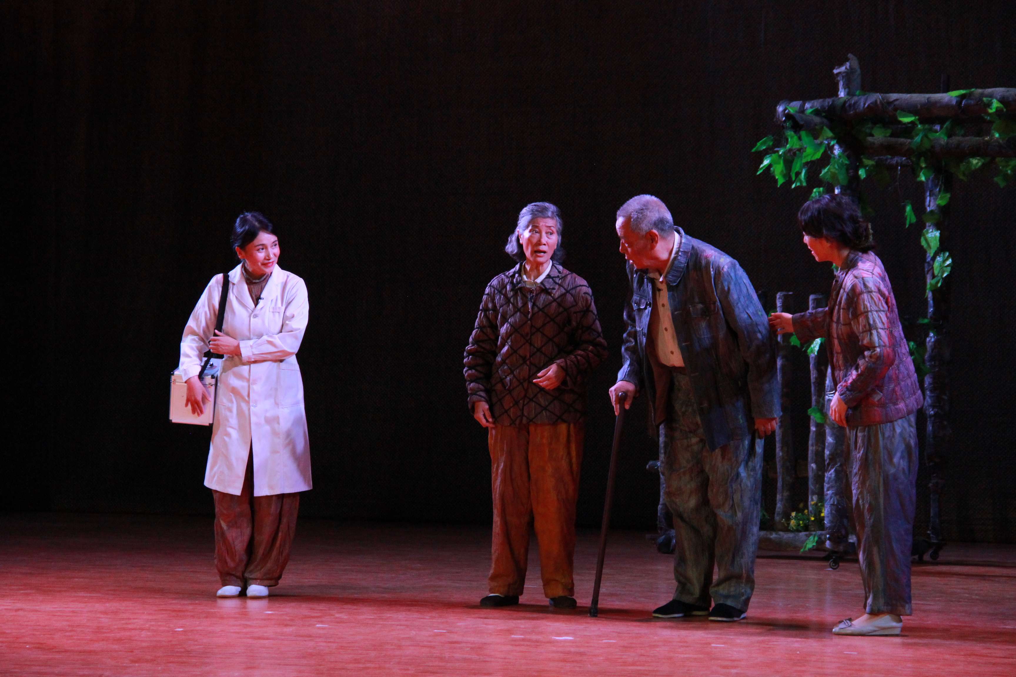 2023年国家高雅艺术进校园――话剧《生命如歌》在我校上演