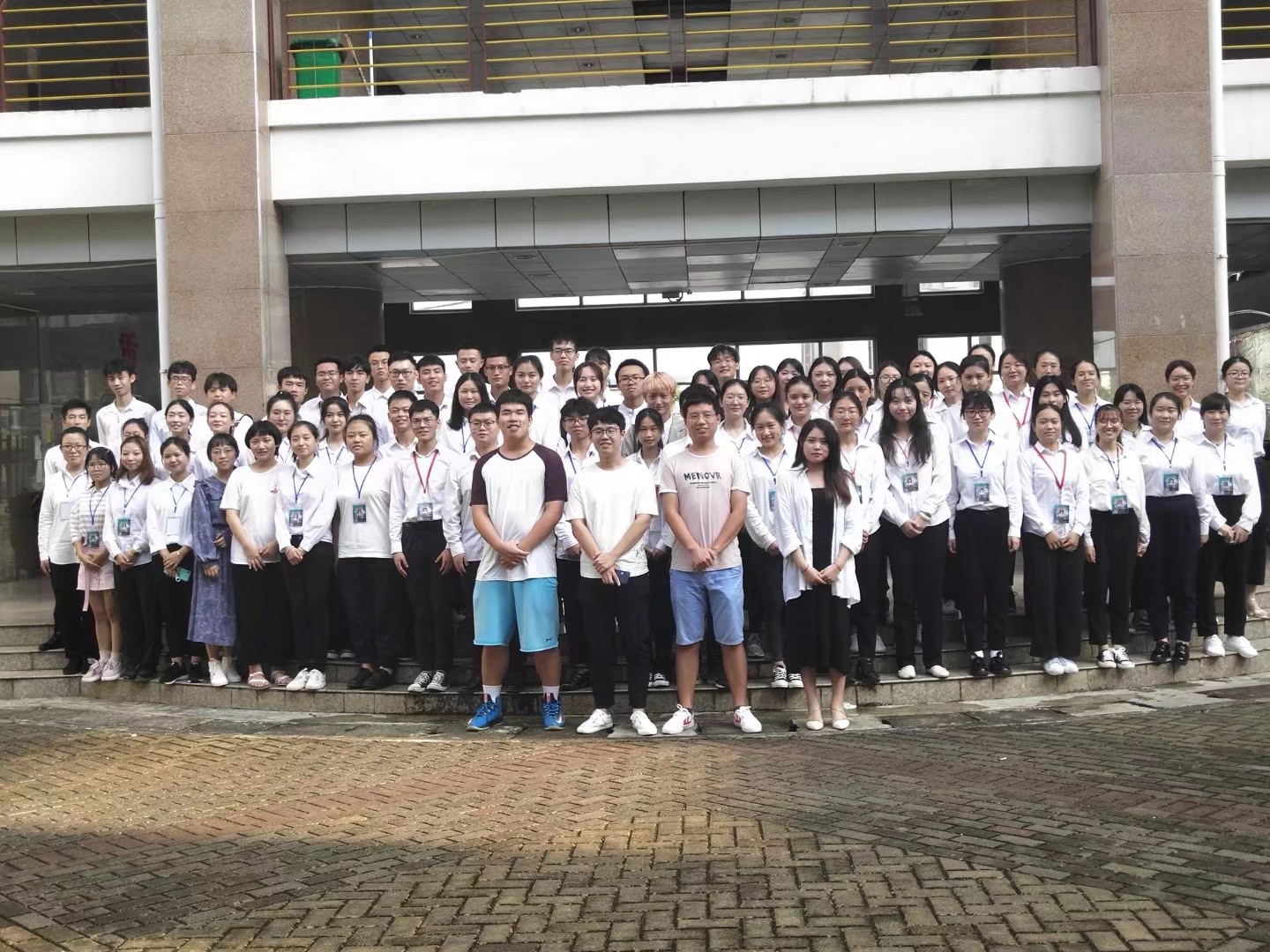 百尺竿头 更进一步--记法学院团委学生会受聘大会圆满成功