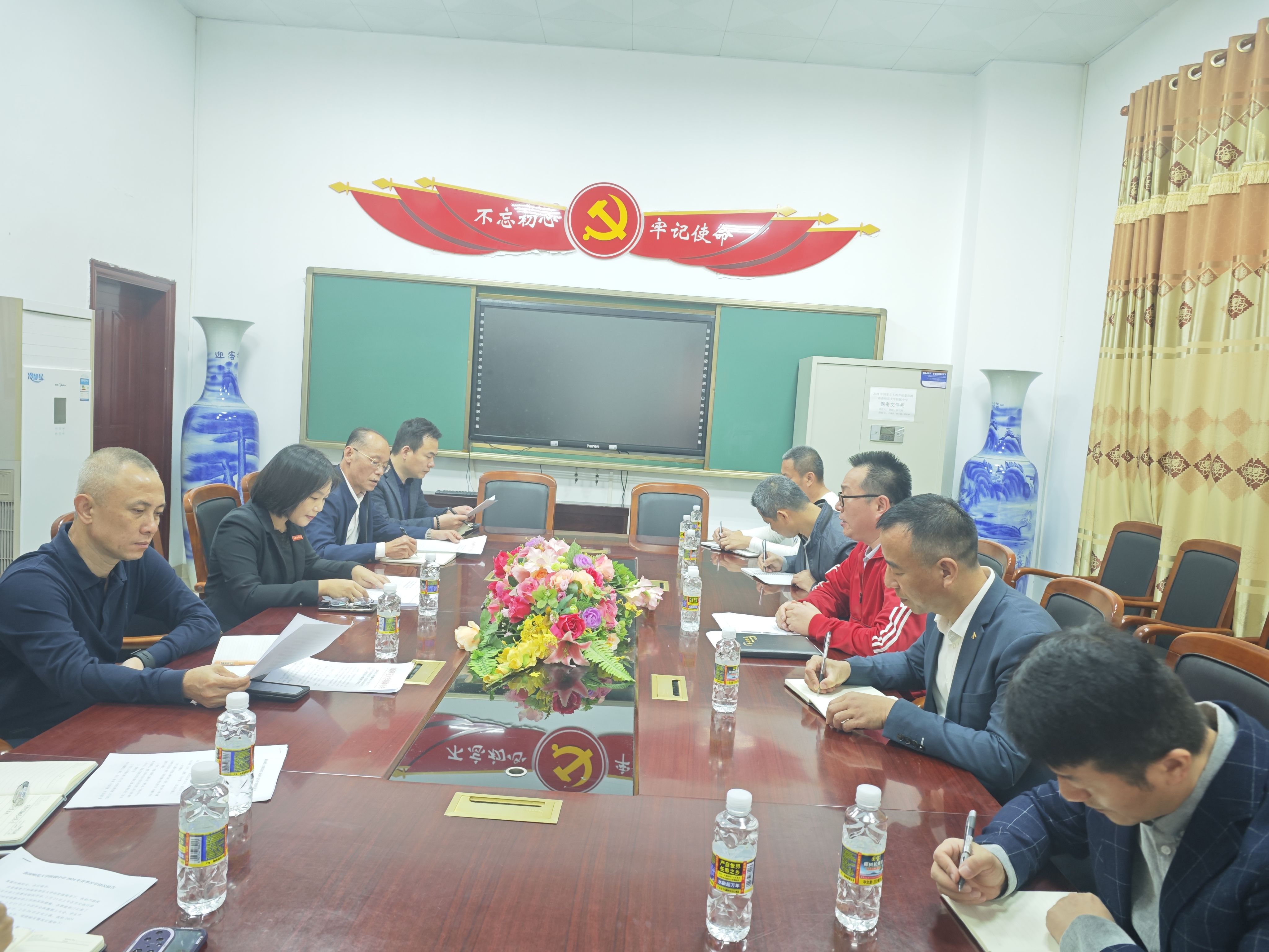 校领导到海师附属单位检查指导开学工作