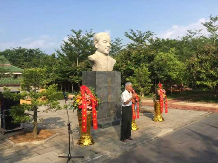 青年之声・经管院参加烈士纪念日公祭活动
