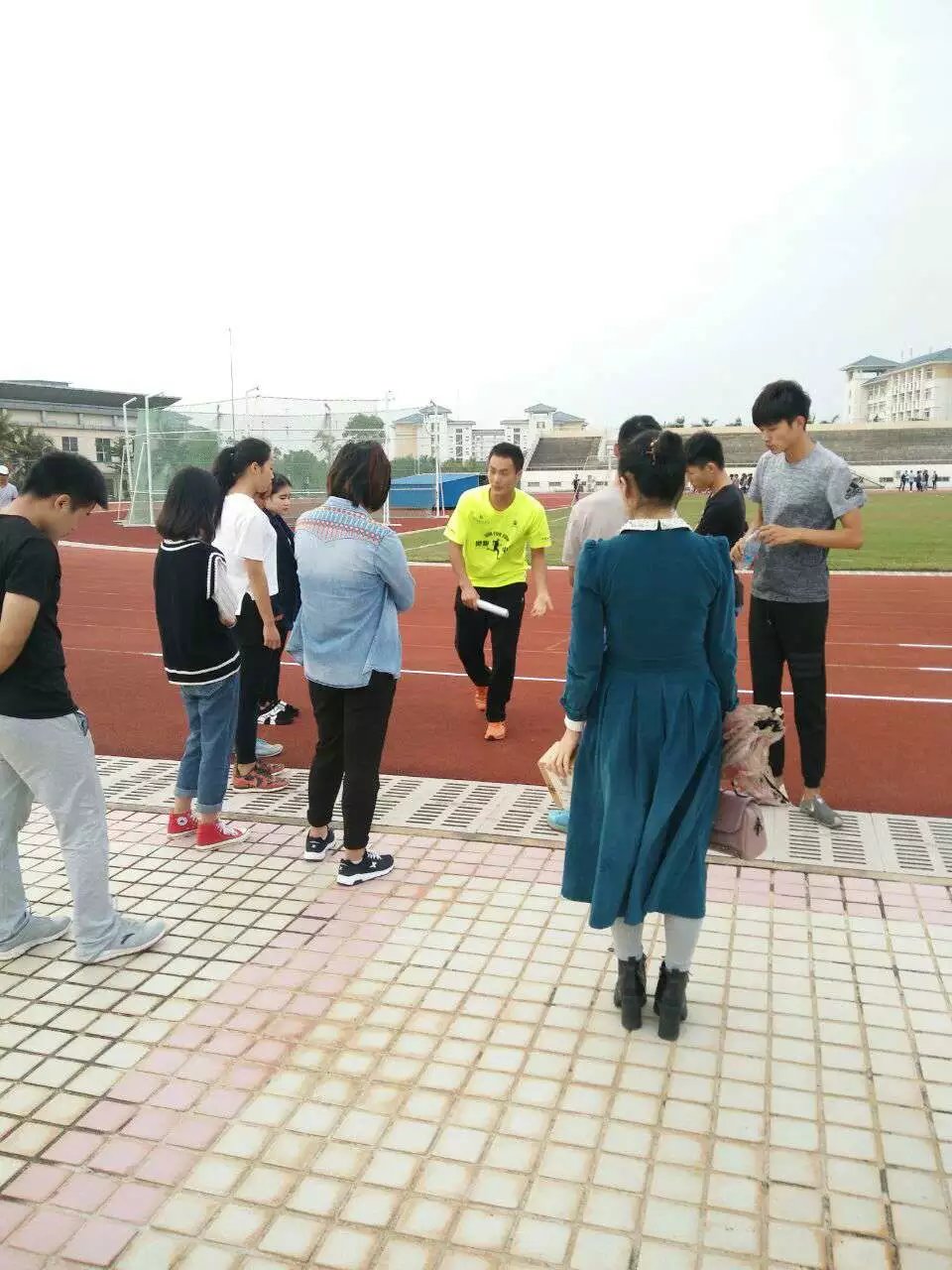 宝剑锋从磨砺出，梅花香自苦寒来