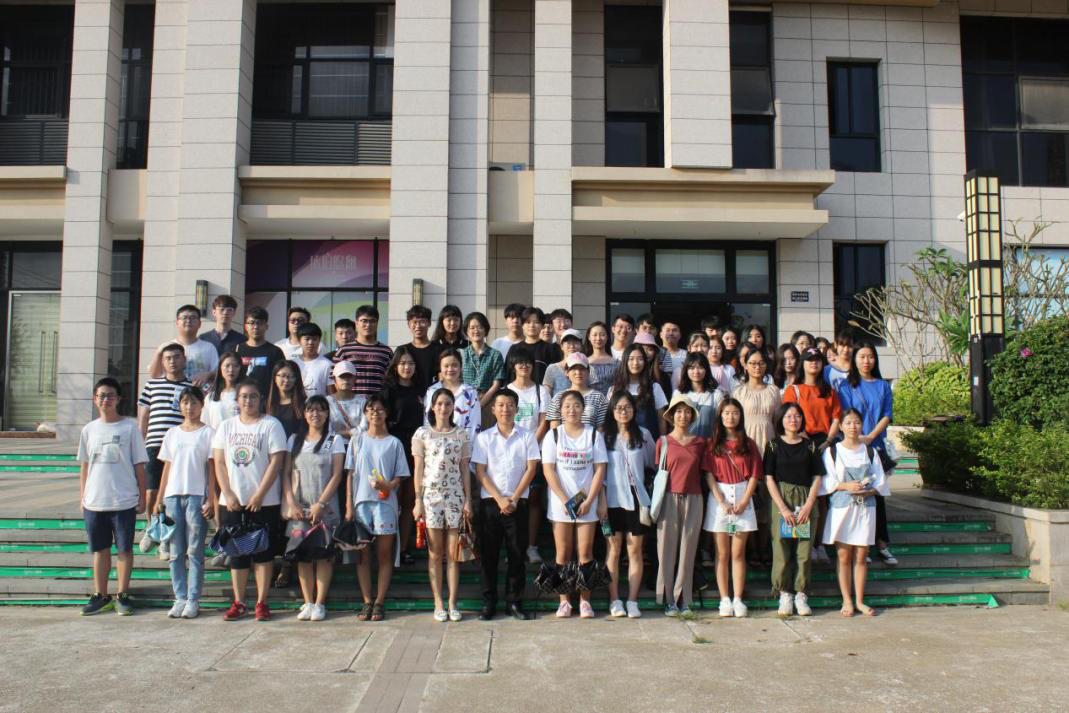 青年之声・新传学院开展多元化创新创业实践周活动