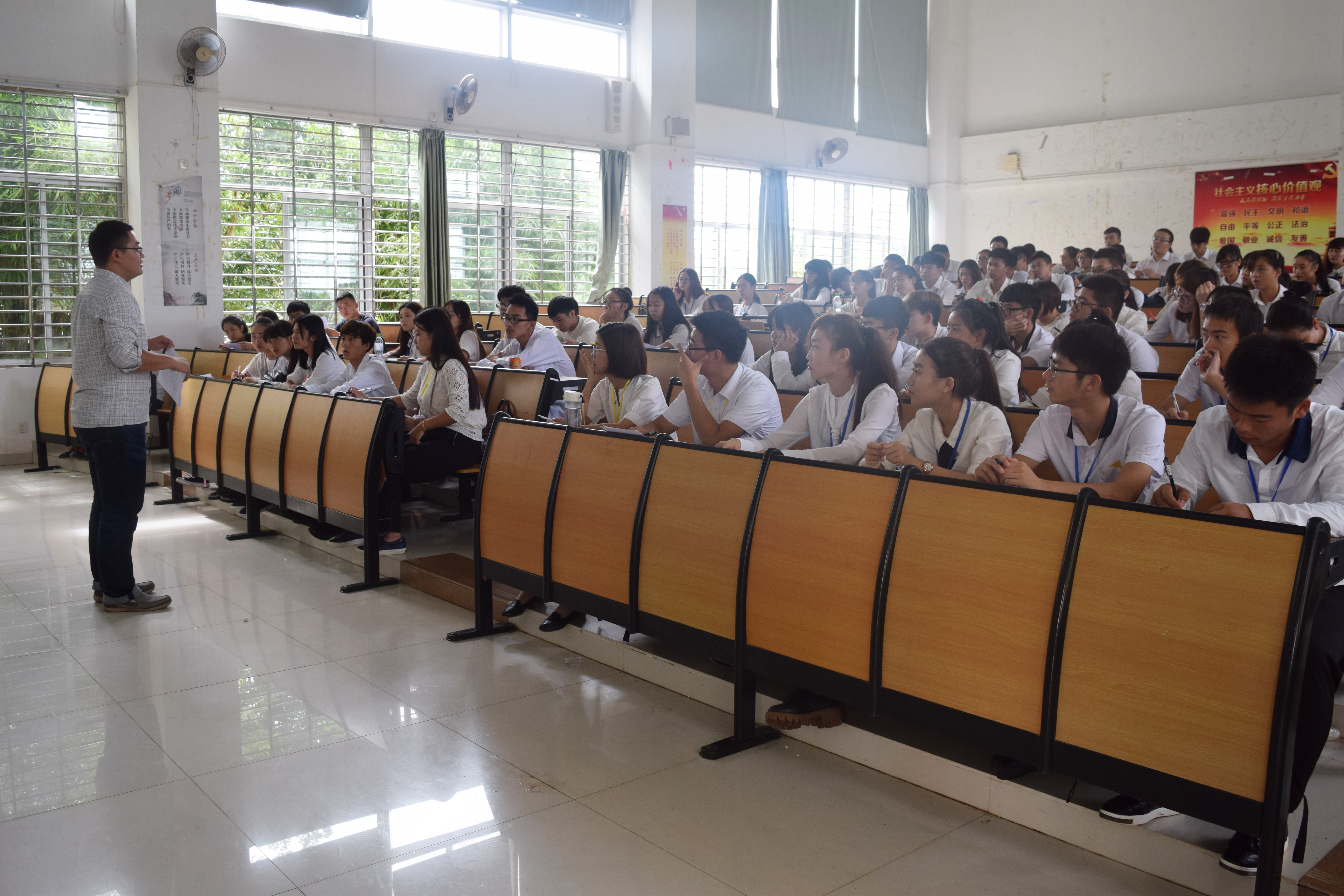 青年之声.化学与化工学院团委团干培训系列活动――总结培训