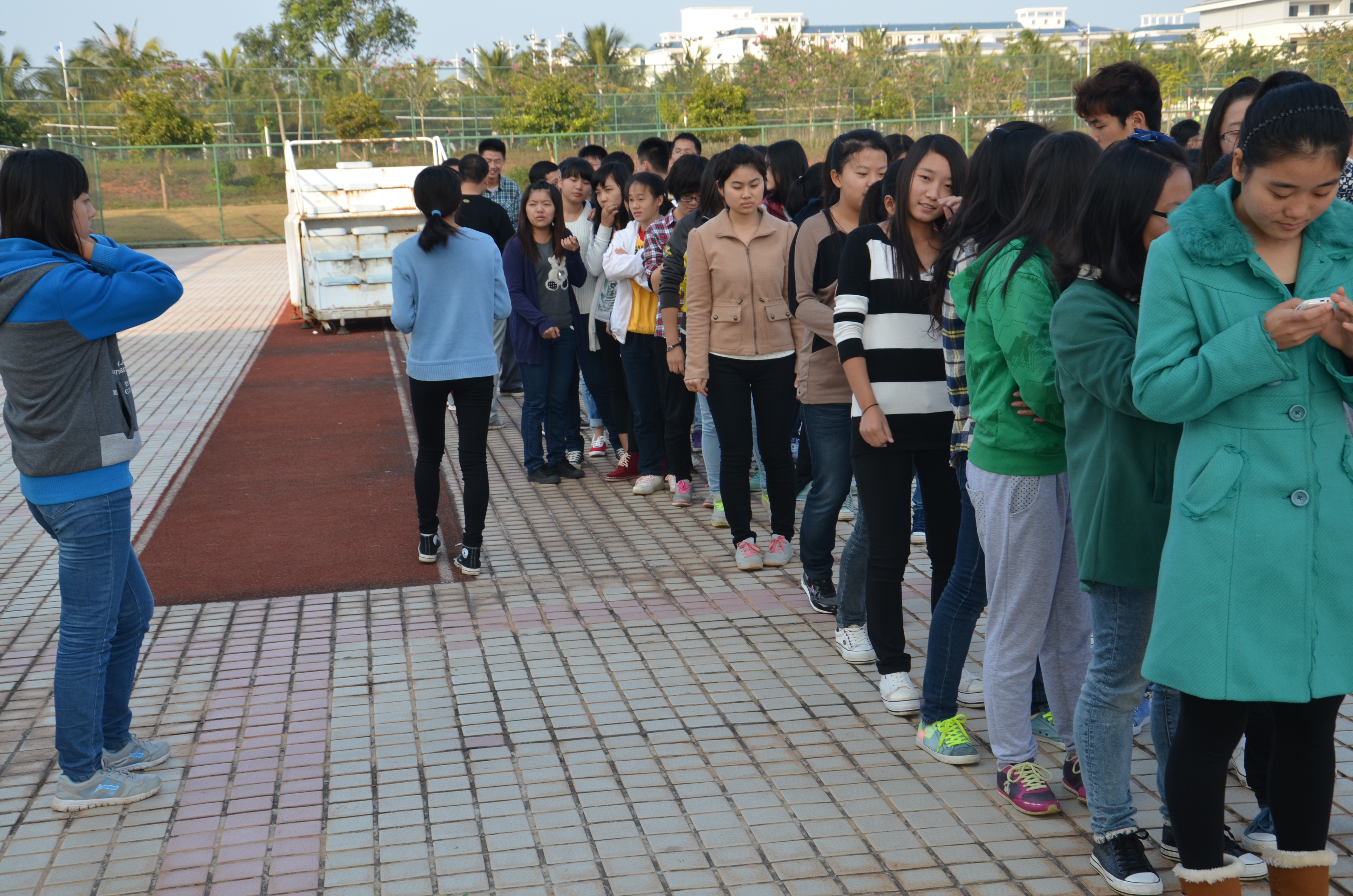 阳光体育，阳光人生――记经济与管理学院阳光体育大学生冬季长跑活动