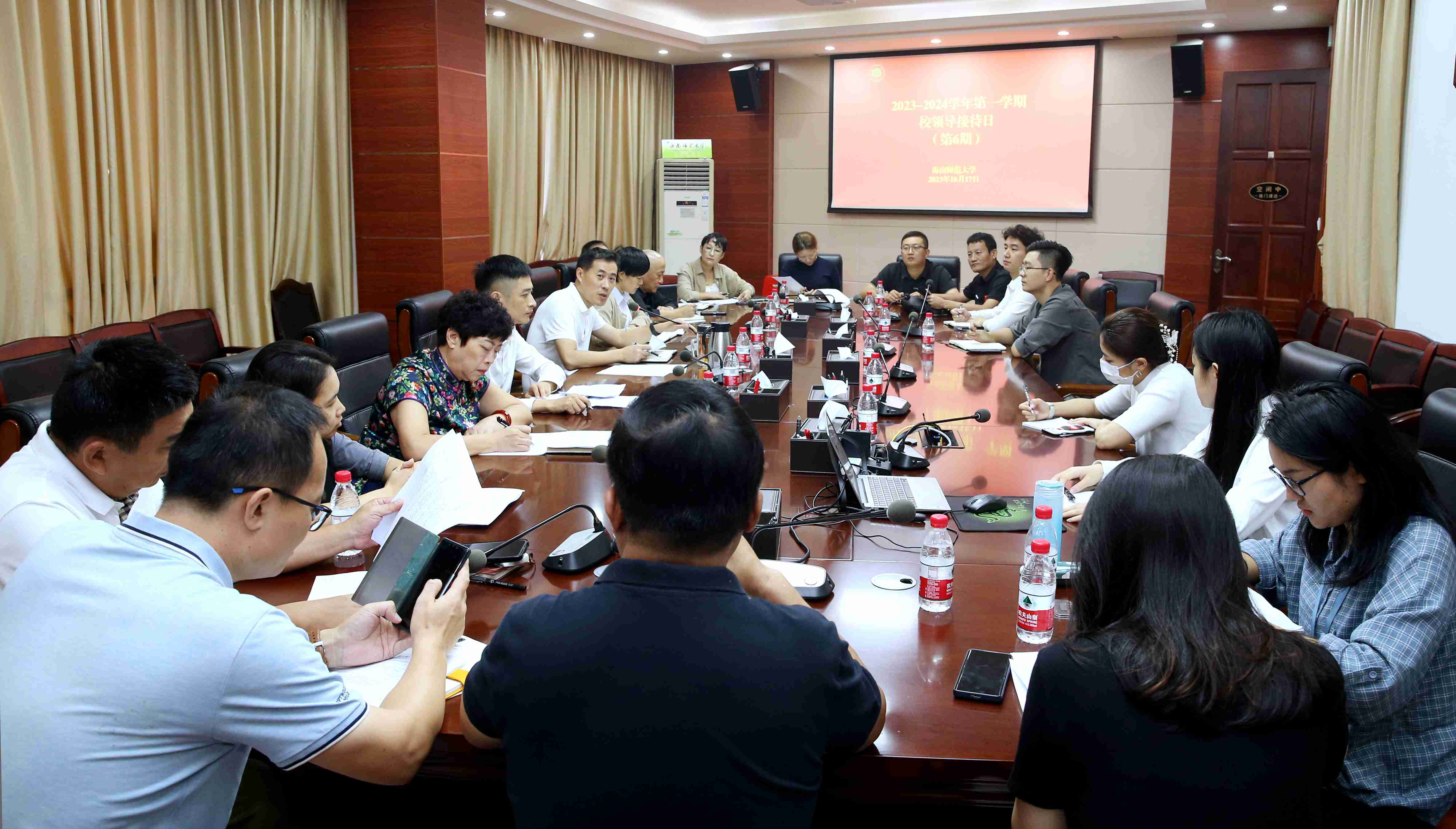 我校开展本学期第六次“校领导接待日”活动