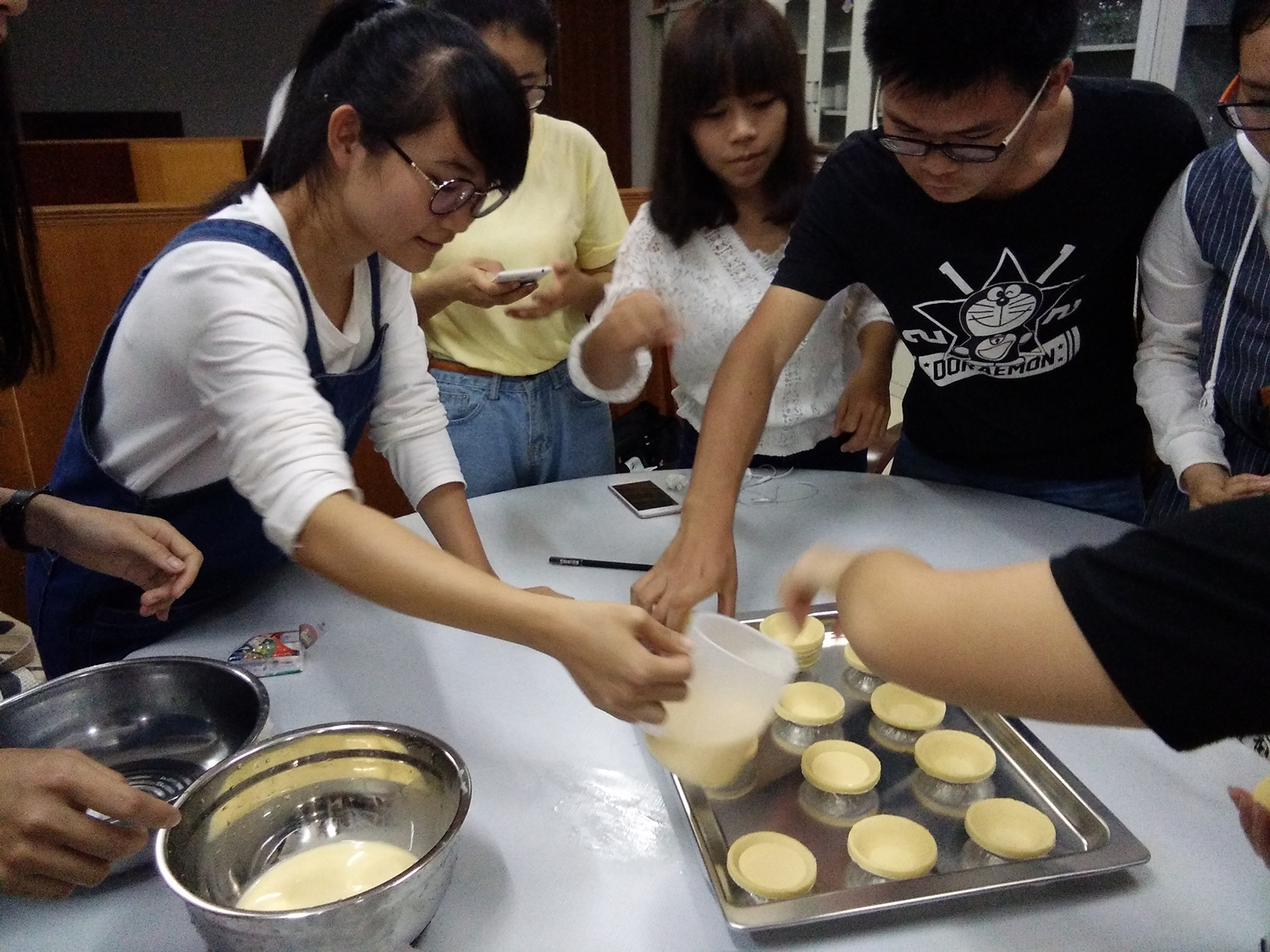 青年之声・旅游学院专业拓展兴趣小组之西点调制开展首期活动