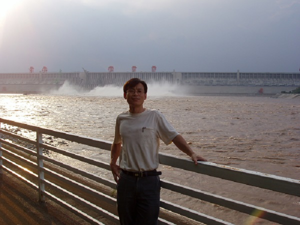 段曹林教授简介