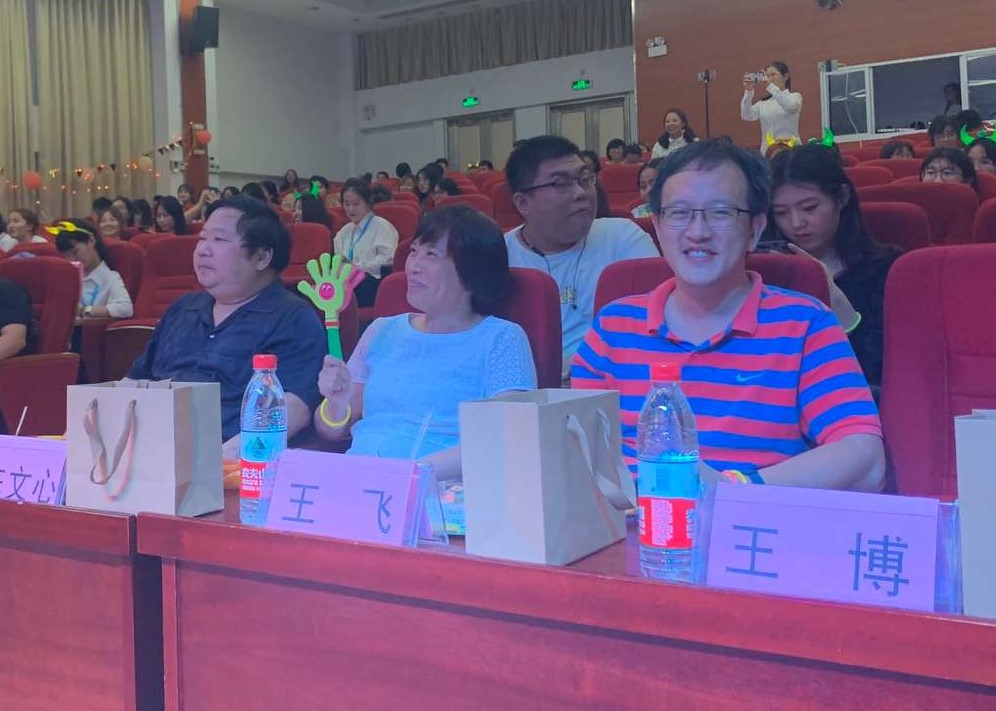 青年之声・ 教彩初绽 育梦年华