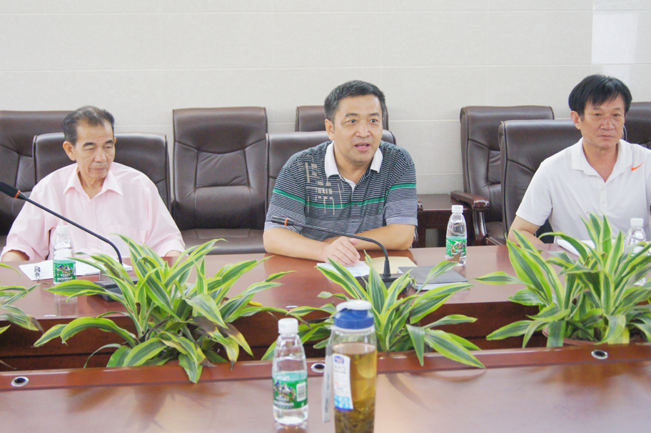 琼州学院教学督导委员到我校考察交流