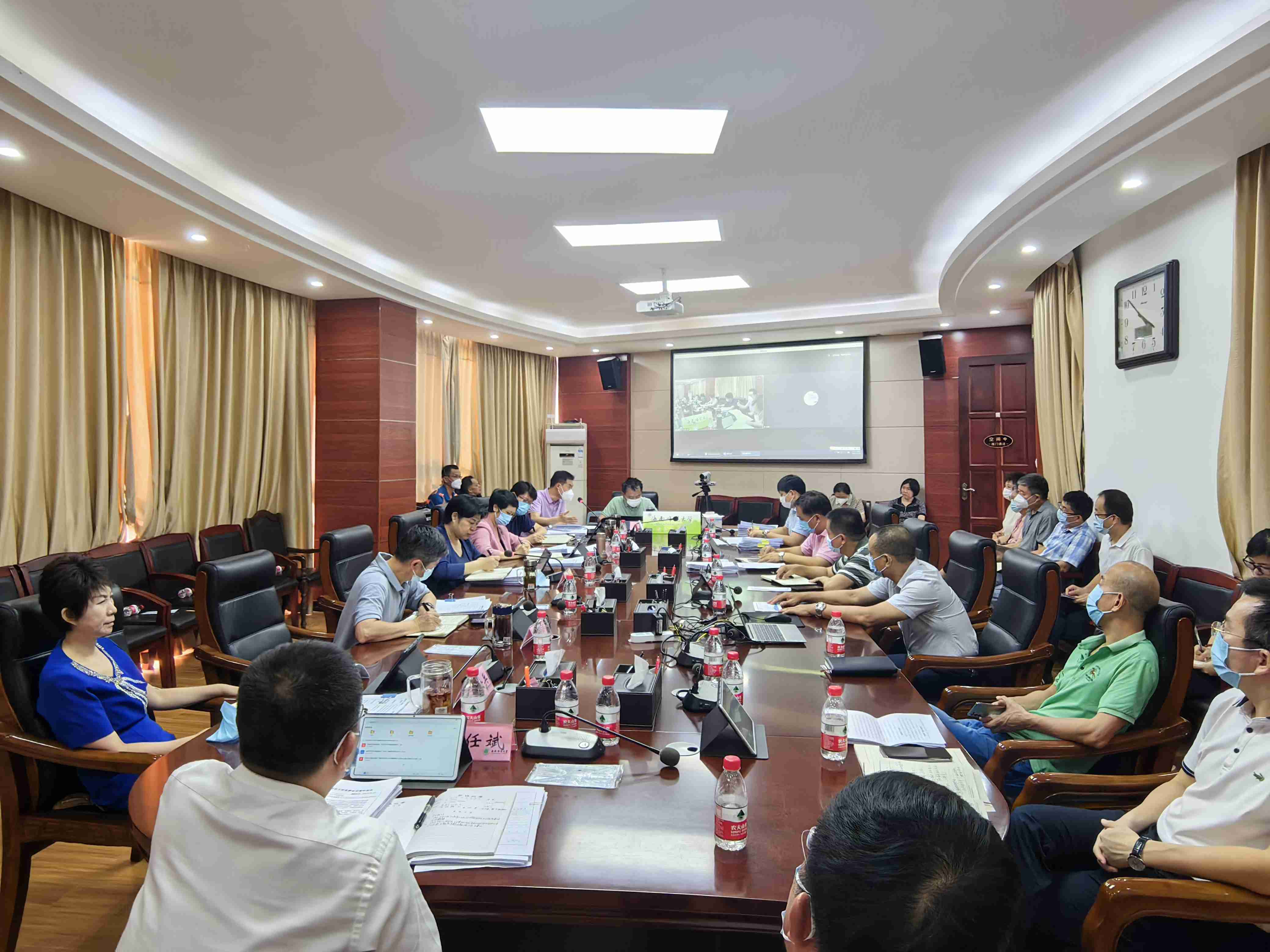 我校召开学习贯彻习近平新时代中国特色社会主义思想主题教育工作推进会