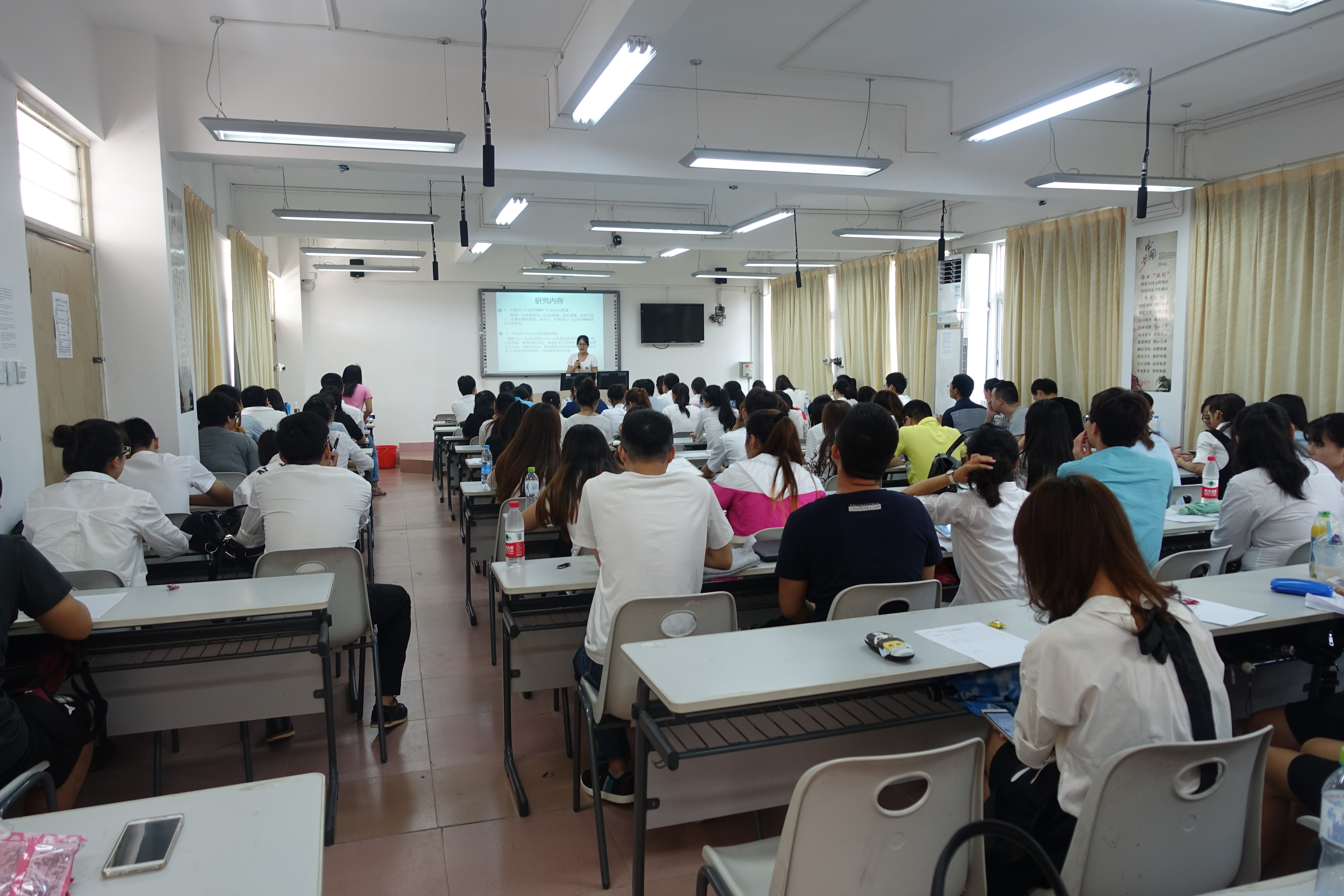 我校2016年“大学生创新训练计划项目”立项评审会圆满落下帷幕