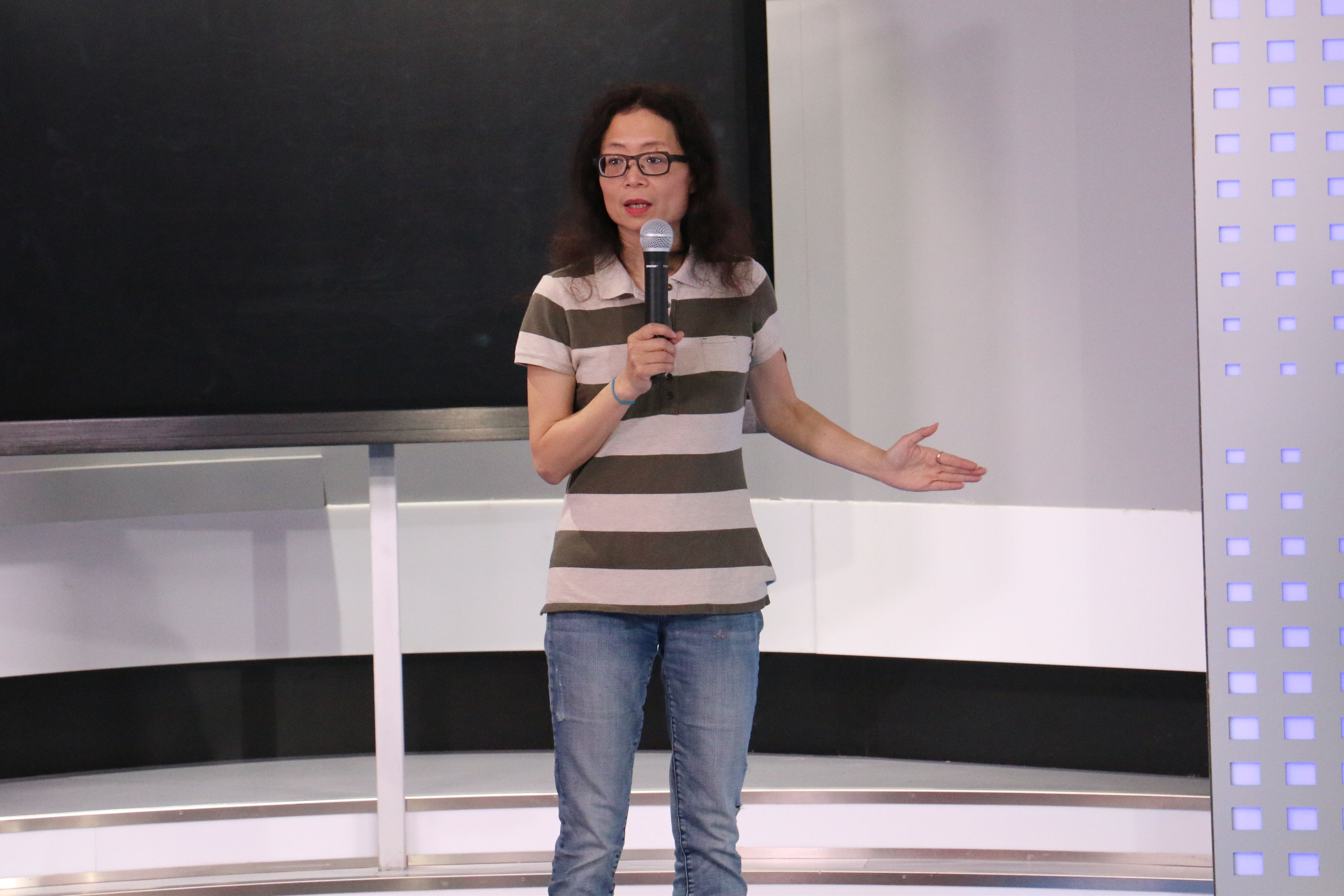 青年之声・记新闻传播与影视学院开展“软实力与硬通货的中美电影”讲座