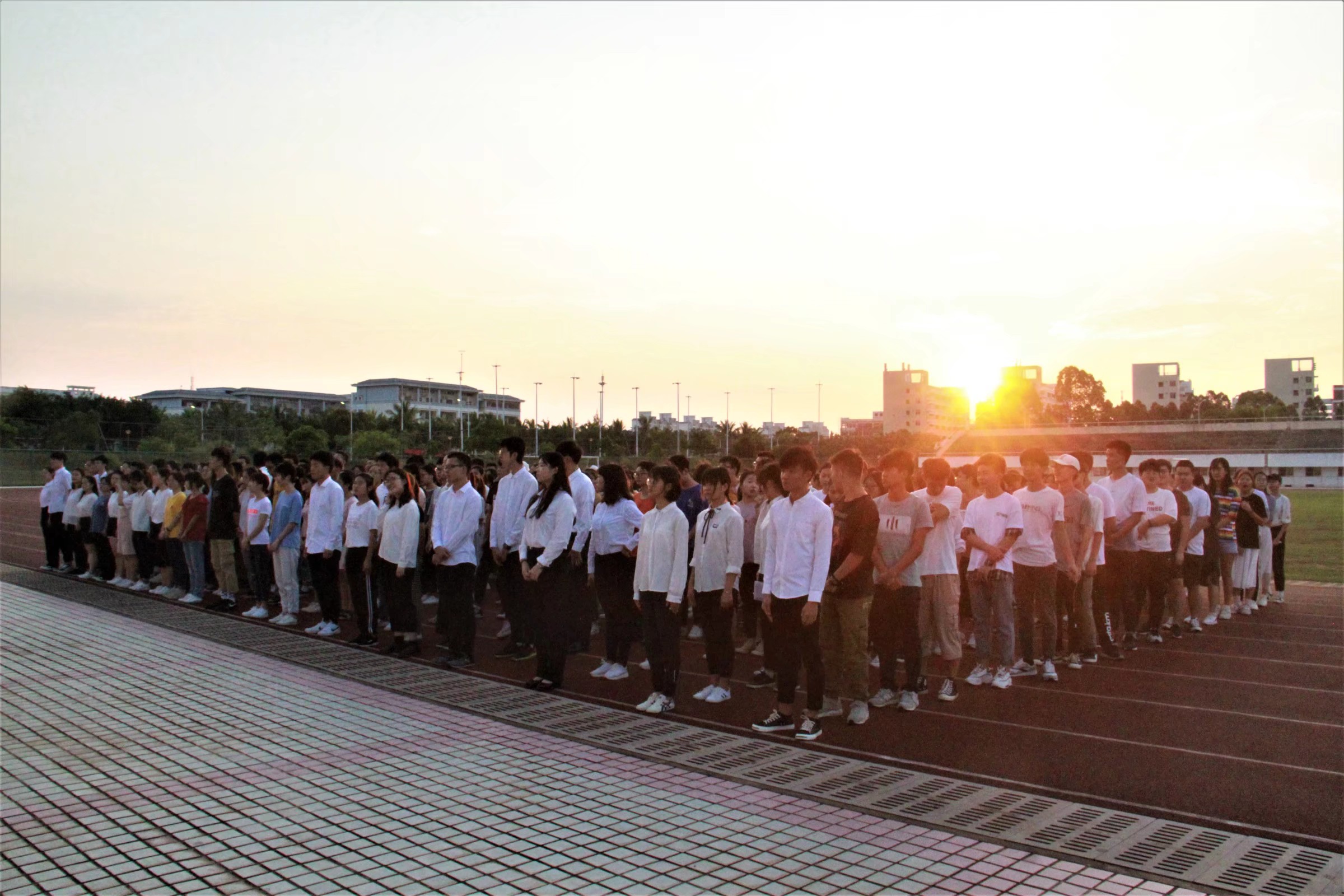 青年之声・记马克思主义学院“国旗下的讲话”活动