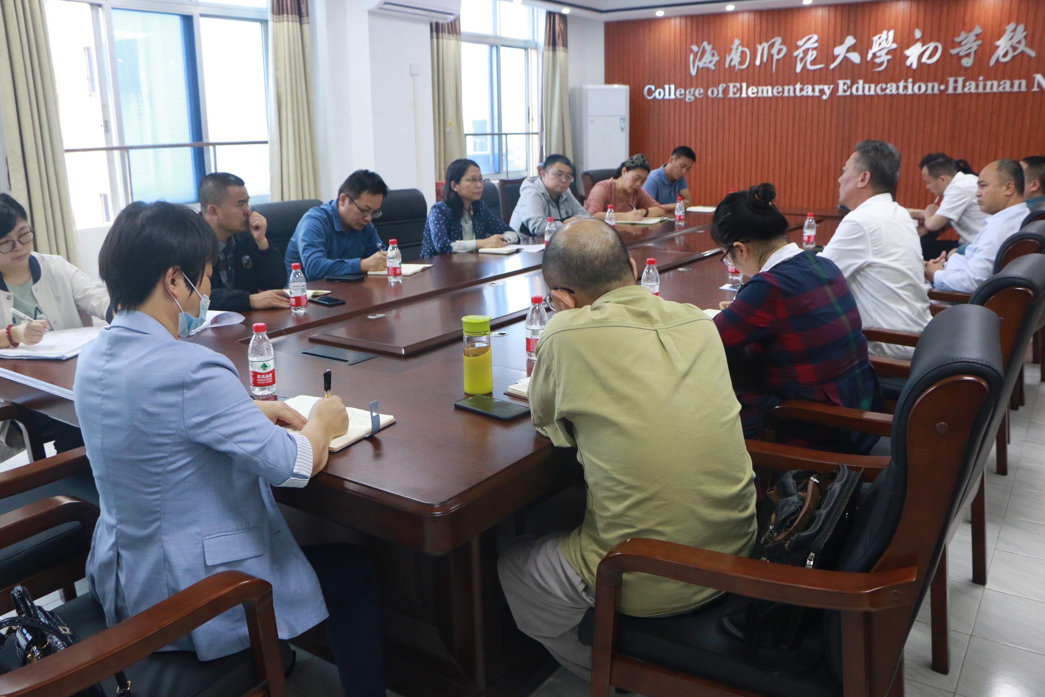 校领导到初等教育学院调研