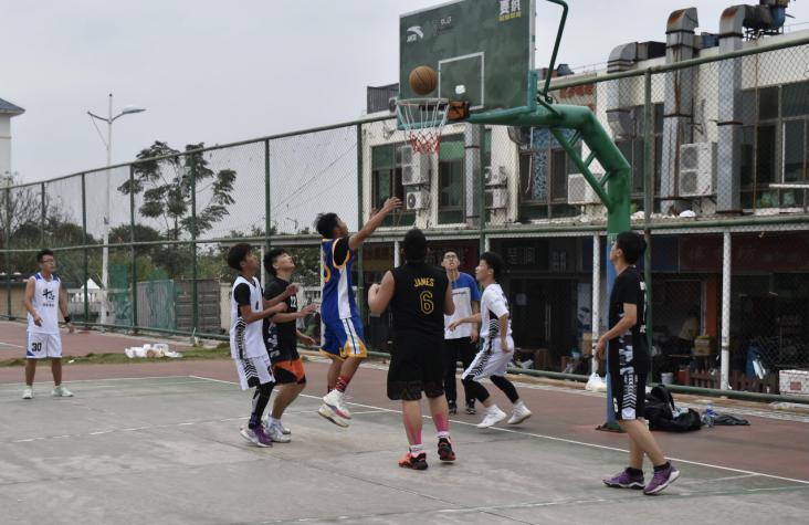 青年之声・记教育学院“琼梦飞扬,逐篮耀港”篮球赛