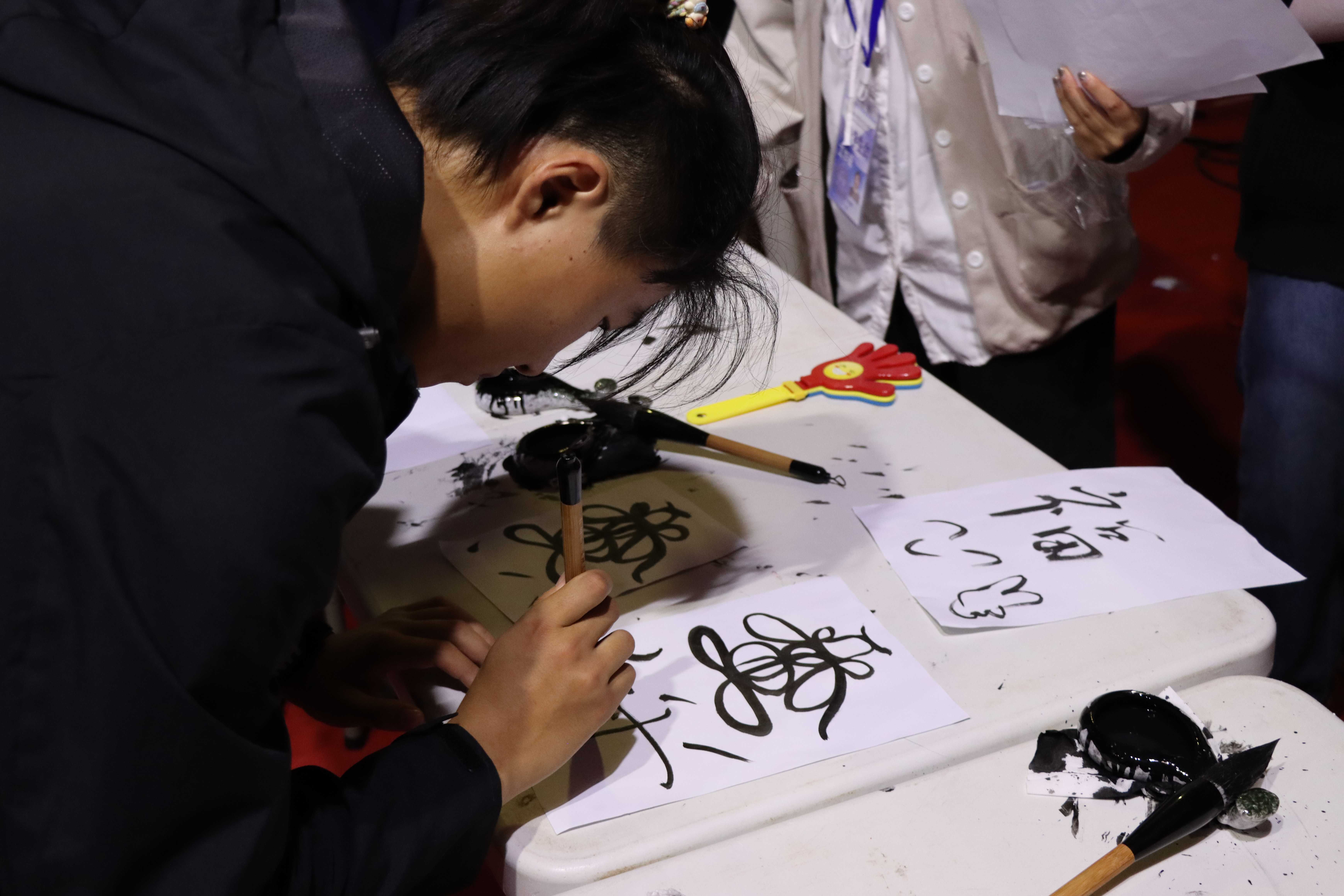 年俗年味传文化 游园盛会润师生  我校举办2024年元旦游园活动