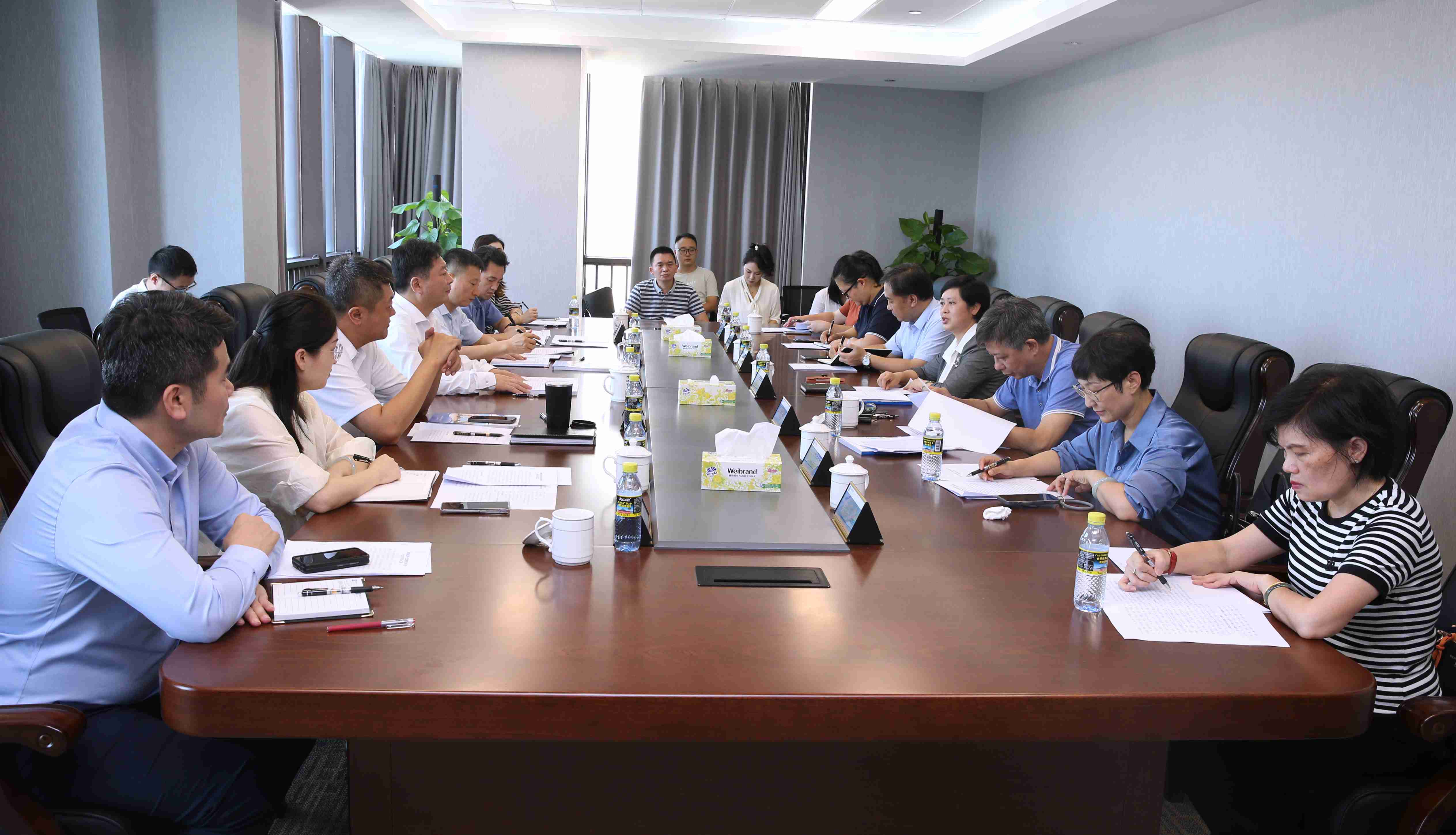 过建春带队到海南旅投公司开展“访企拓岗促就业”活动