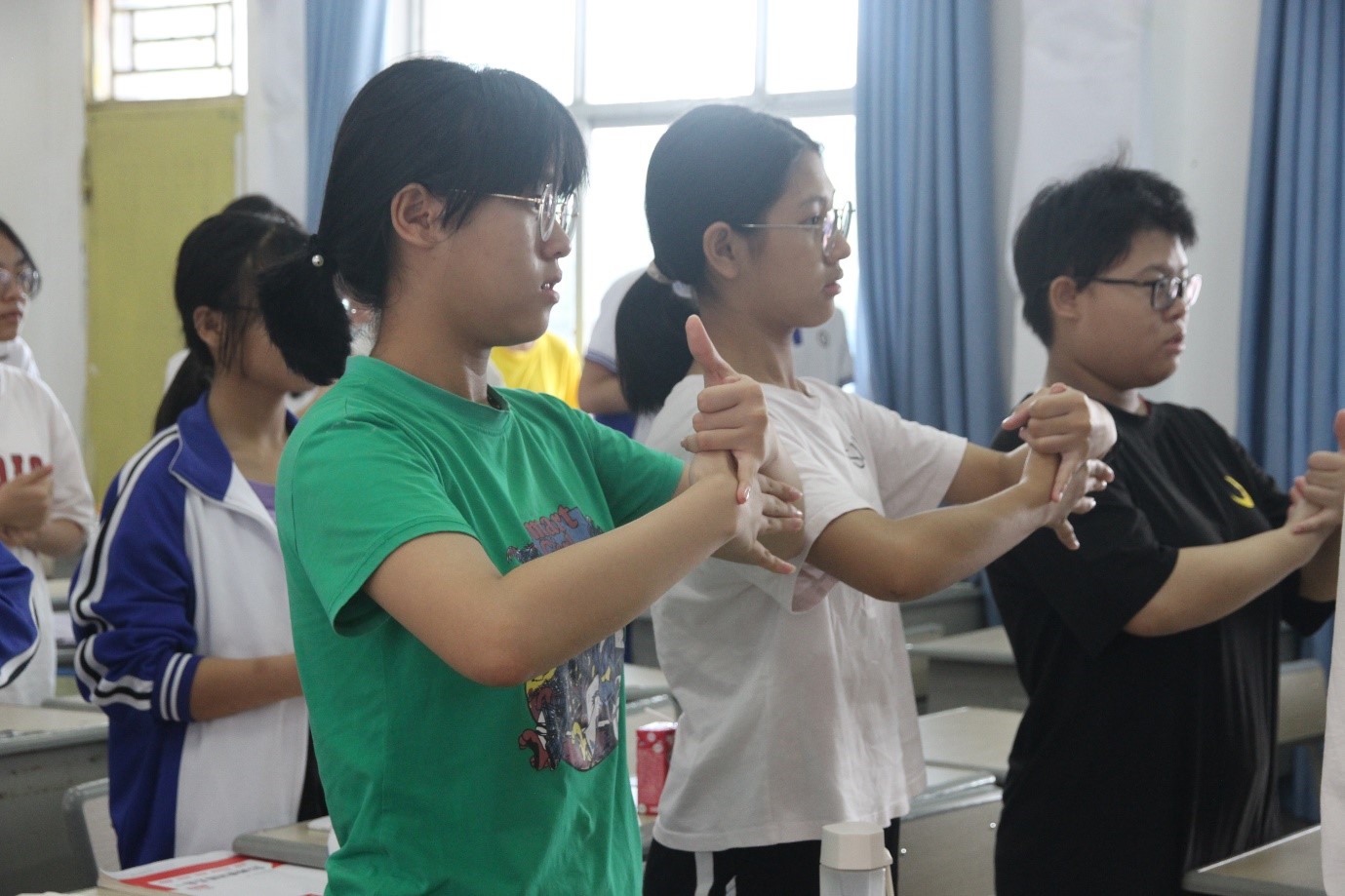 青年之声・三下乡