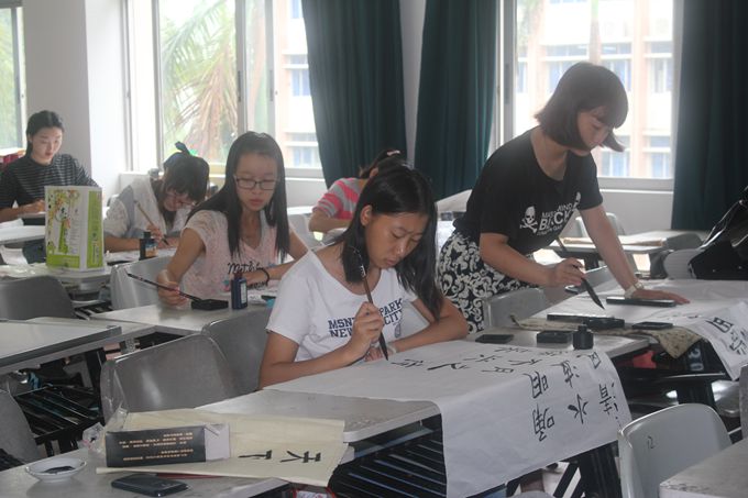 幽幽古韵 墨香扑鼻――记初等教育学院三笔字大赛