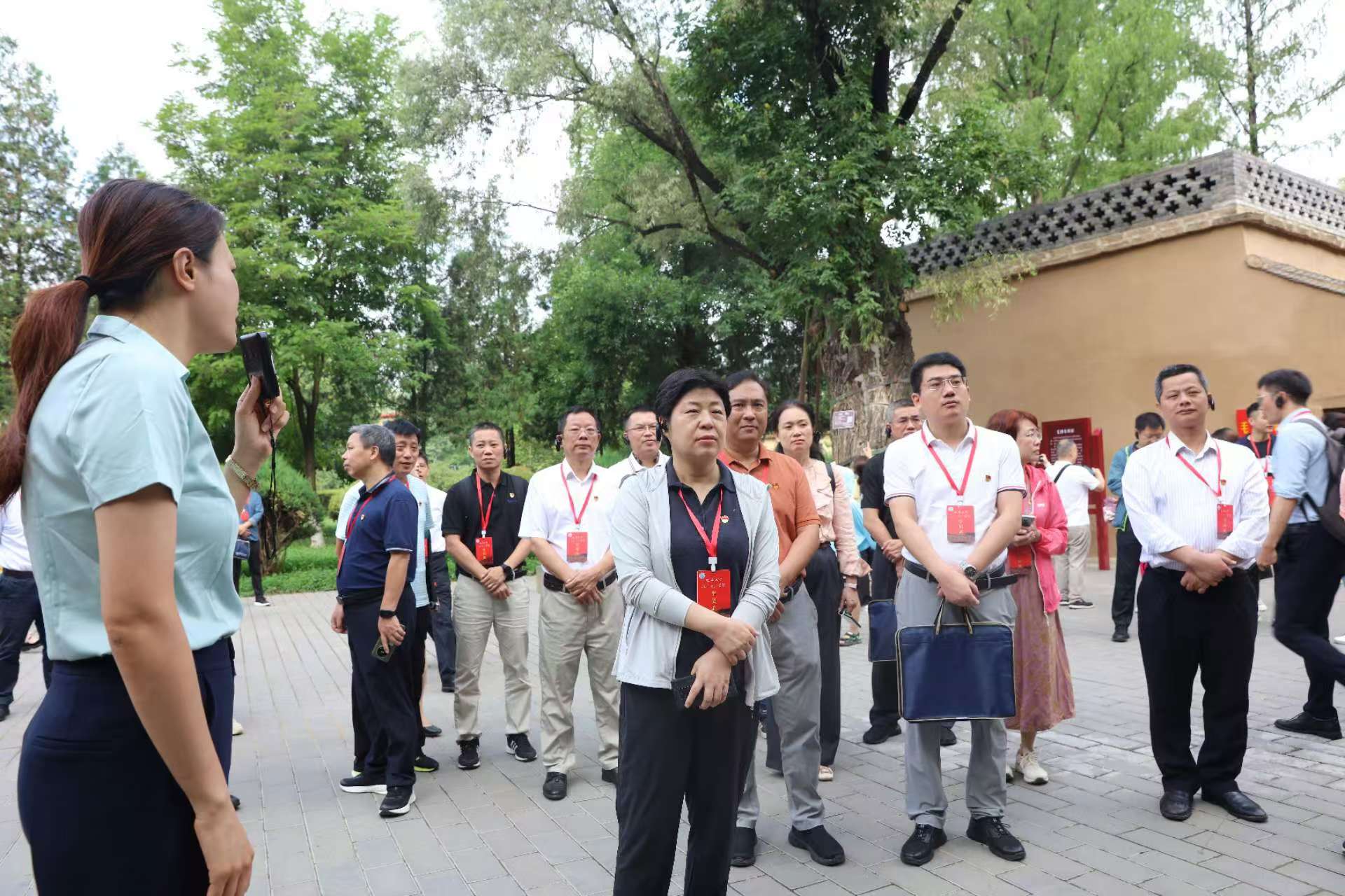 “学史铸魂・明纪正风・务实担当”基层党组织书记延安大学培训班结业