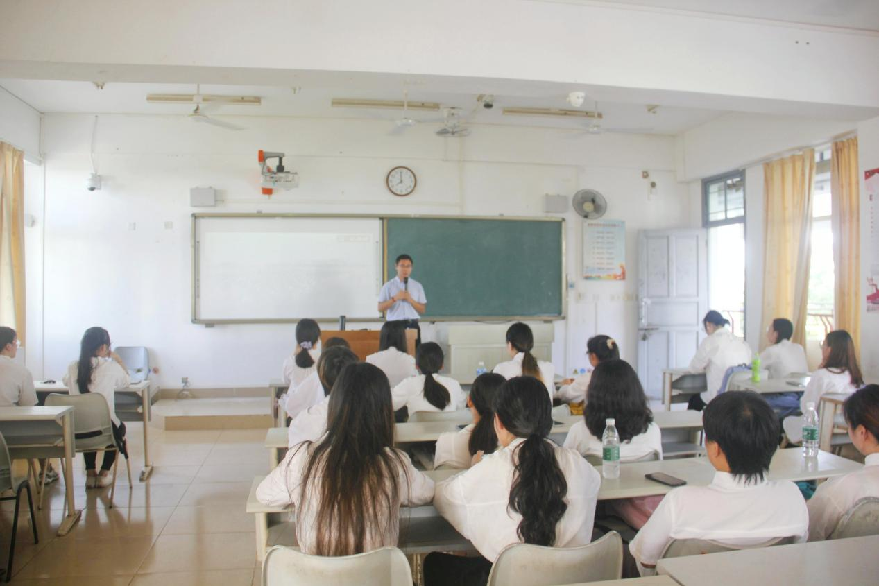 青年之声・记文学院观看“庆祝中国共产党成立100周年大会”直播活动