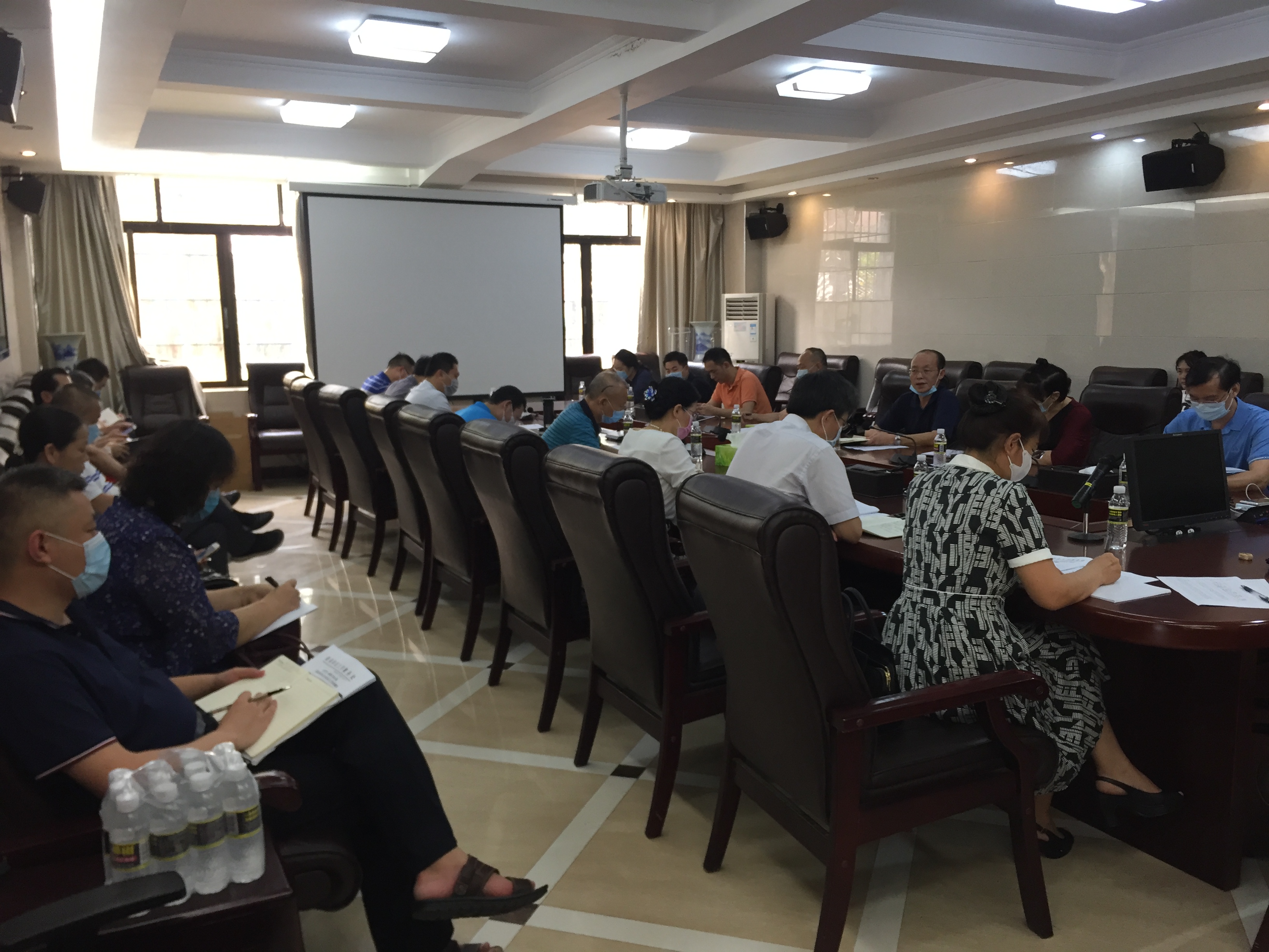 教务处召开返校复课本科教学工作研讨会