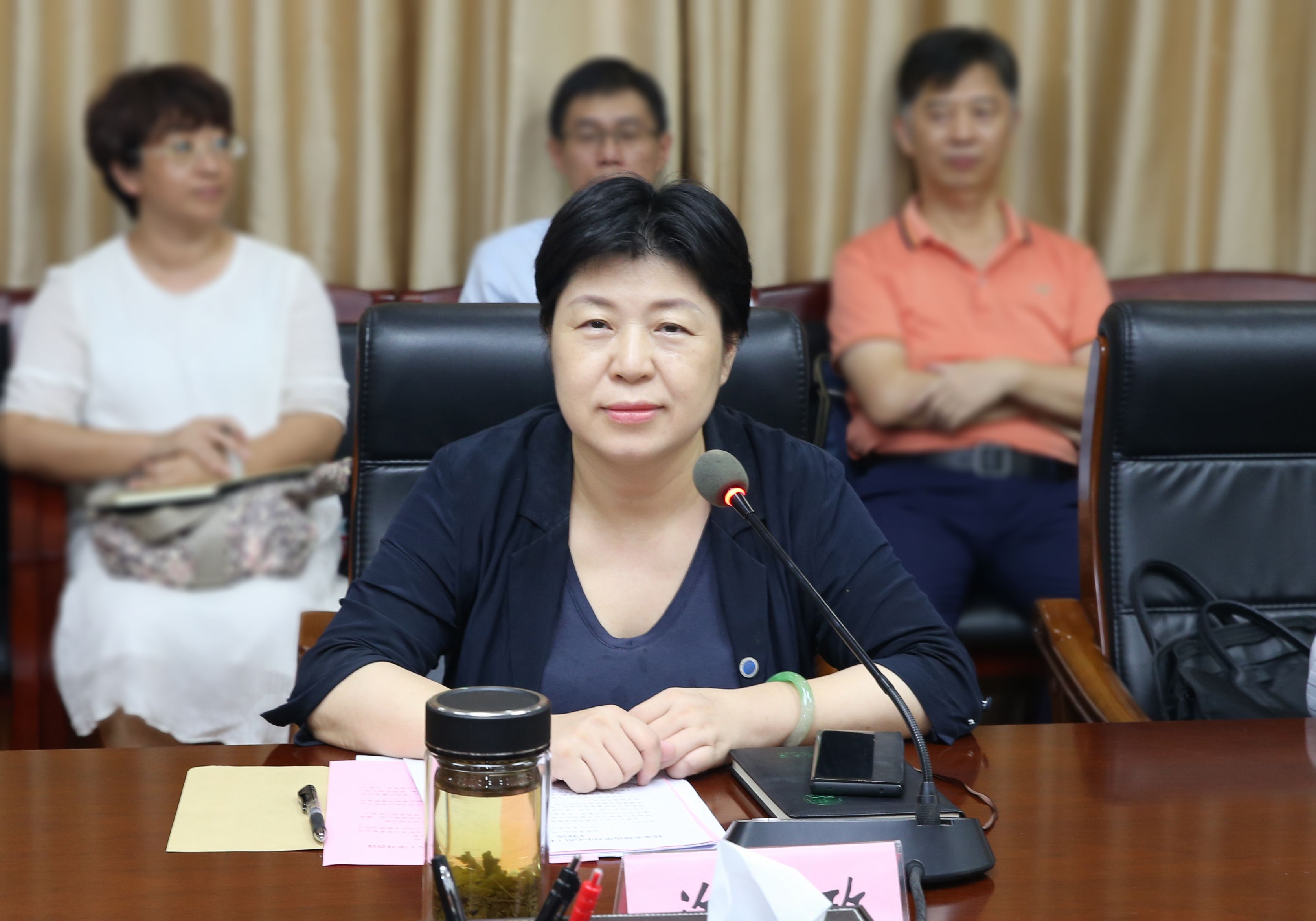 我校党委理论学习中心组专题学习研讨习近平总书记关于意识形态工作重要论述精神