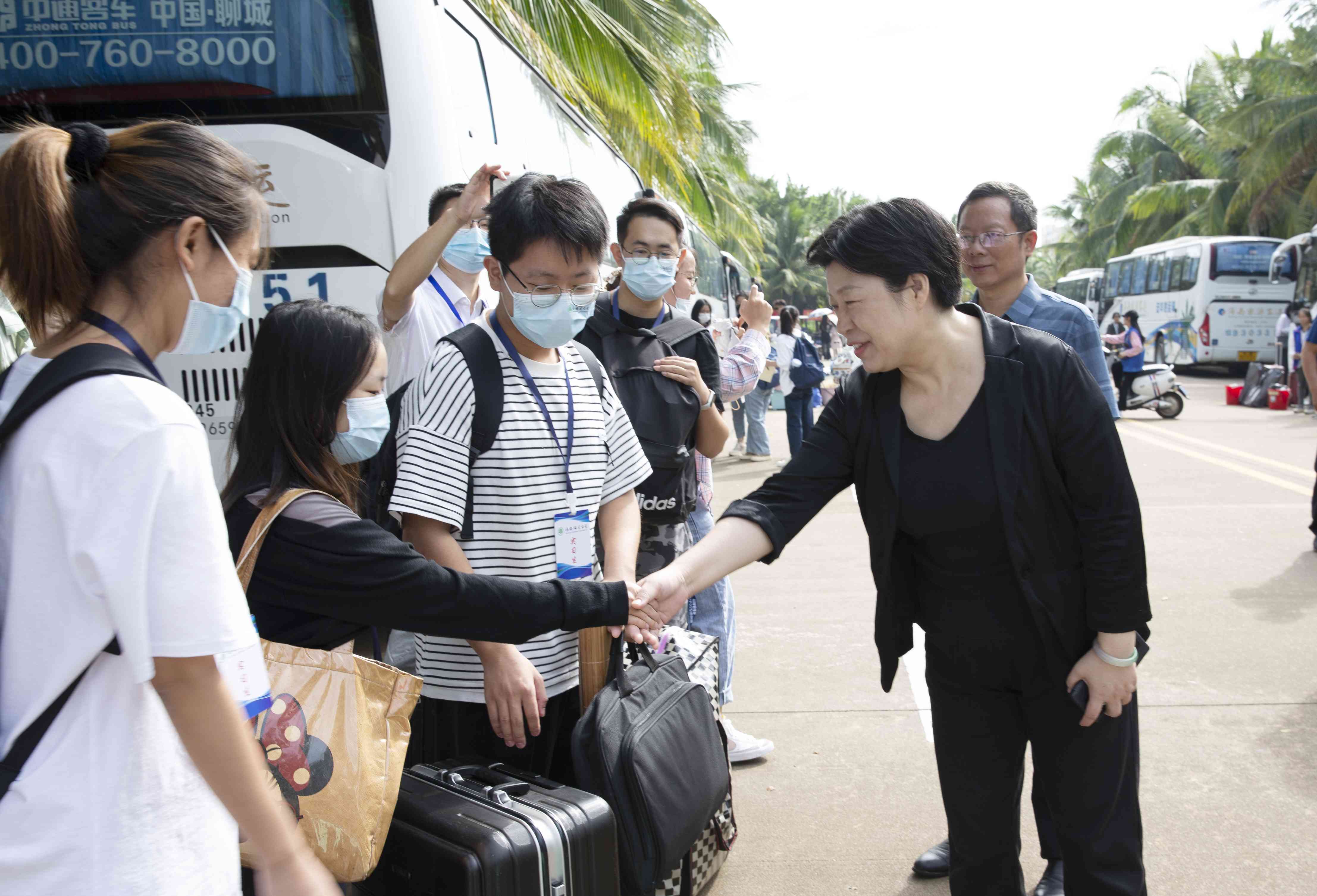 学校1667名实习生分赴海南16个市县顶岗支教与教育集中实习