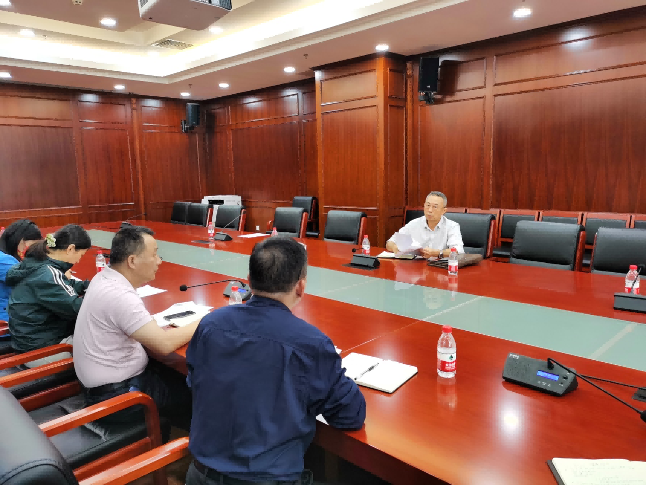 校领导到图书馆调研