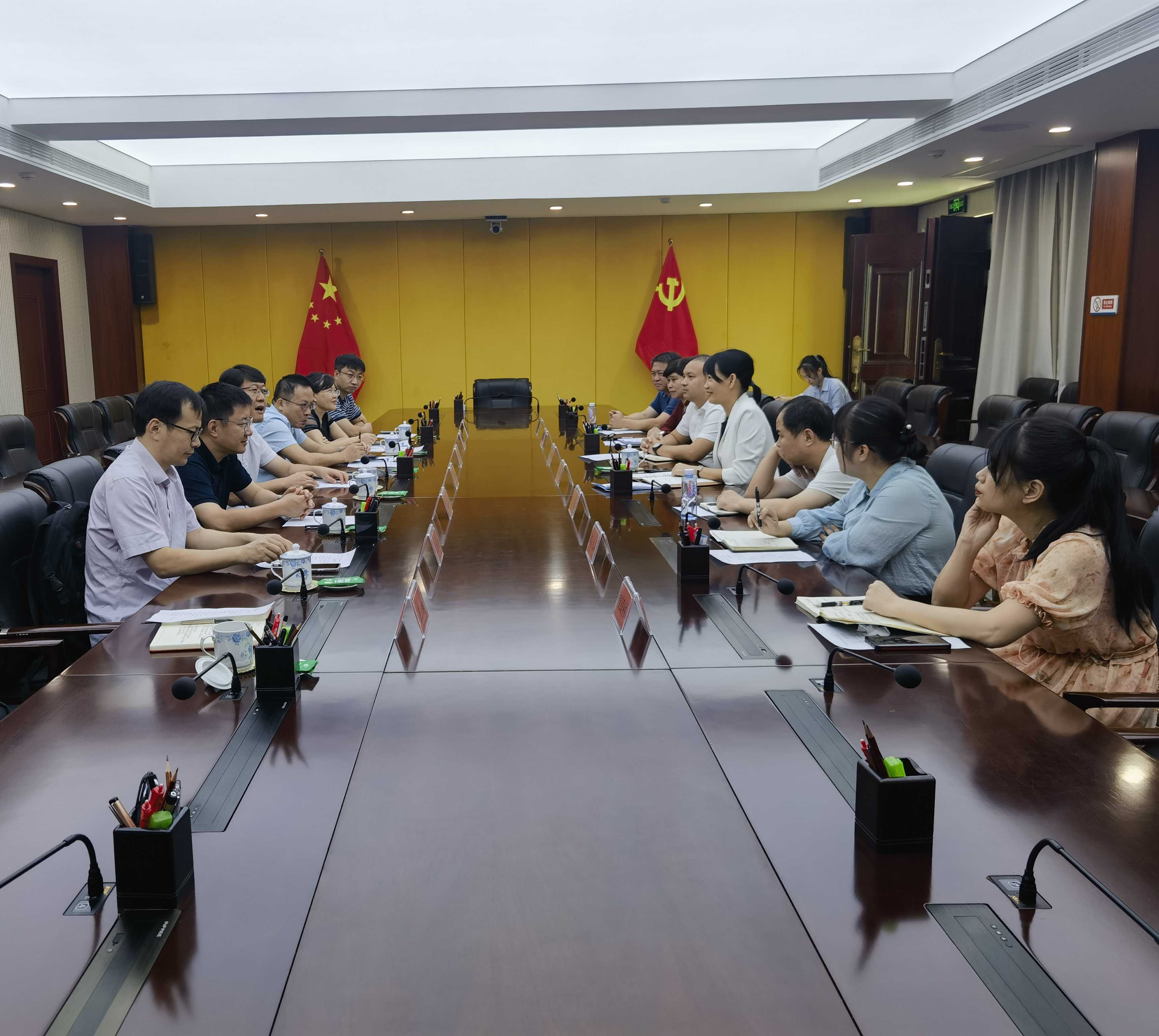 校领导赴东方开展访企拓岗促就业活动