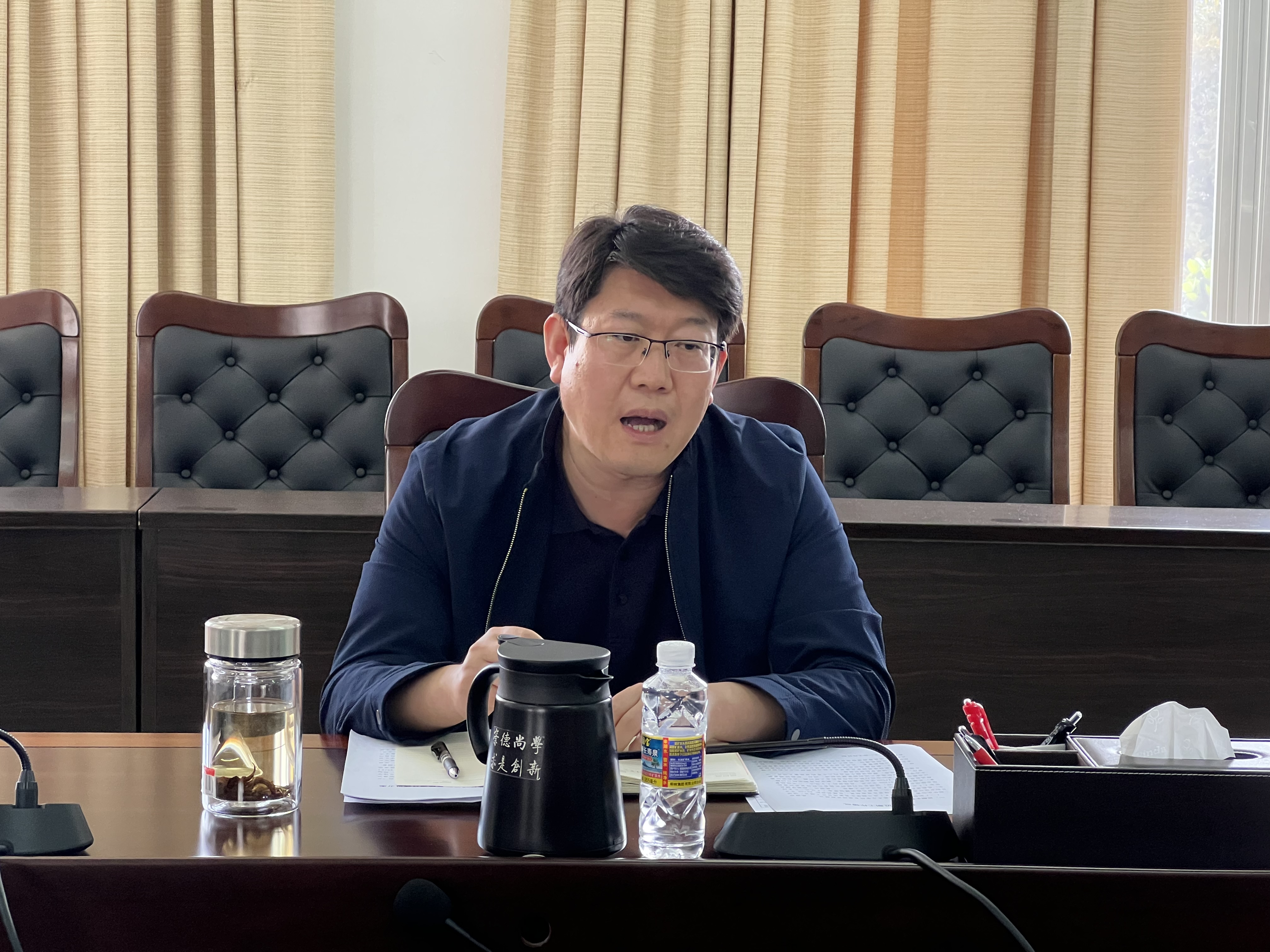 校领导召开分管部门工作推进会暨能力提升建设年活动部署会